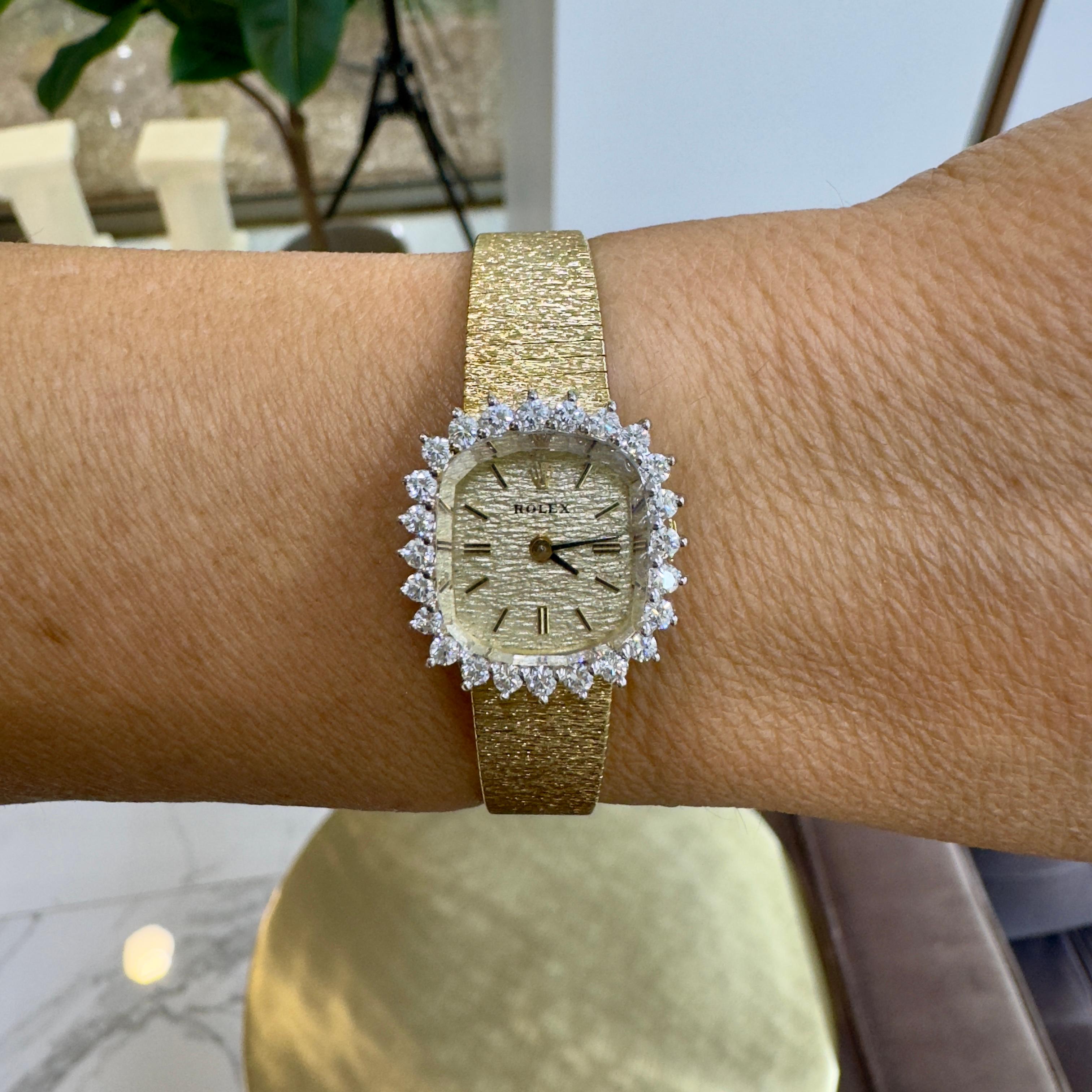 Vintage Rolex 19MM R8286 14K Yellow Gold Diamond Bezel Manual Winding Watch For Sale 6