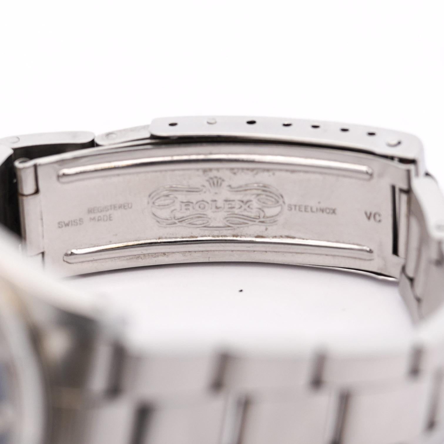 Vintage Rolex Black Oyster Date 34mm Ref 15210 Stainless Steel Unisex Watch In Excellent Condition For Sale In Miami, FL