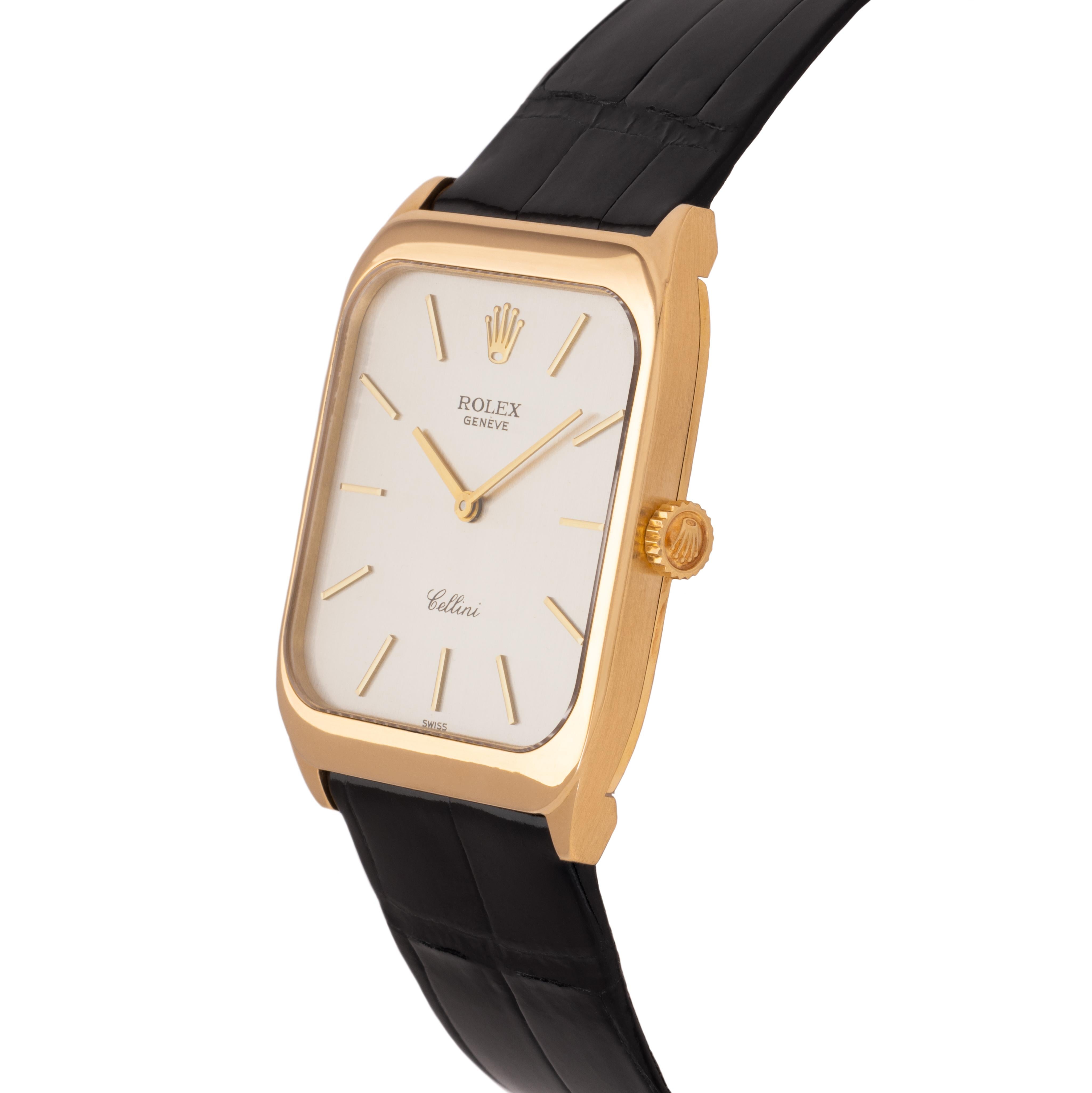 Vintage Rolex Cellini 18k Yellow Gold Model 4135 In Excellent Condition In New York, NY