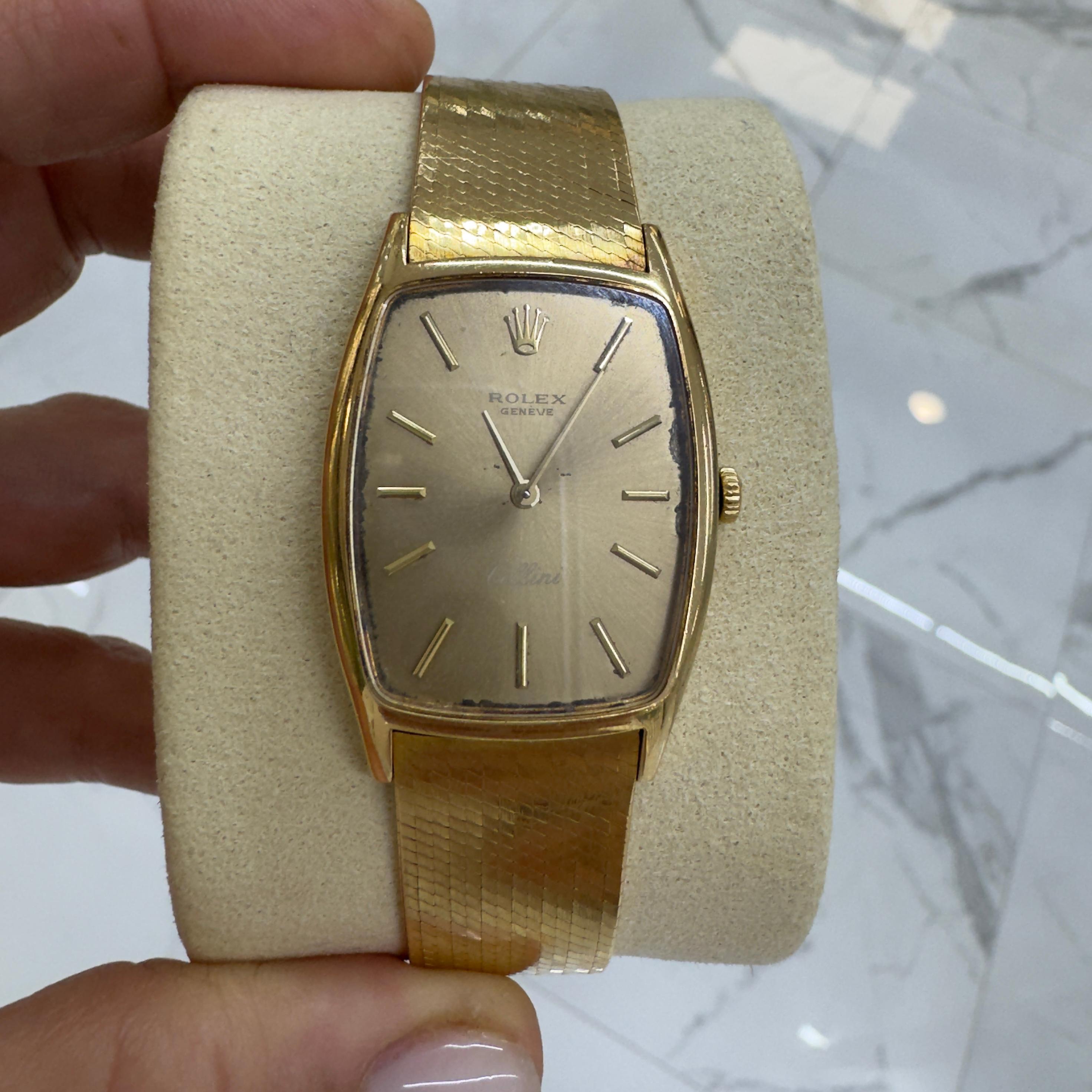 Vintage Rolex Cellini 26MM 3807 Champagne Dial 18K Yellow Gold Watch For Sale 5