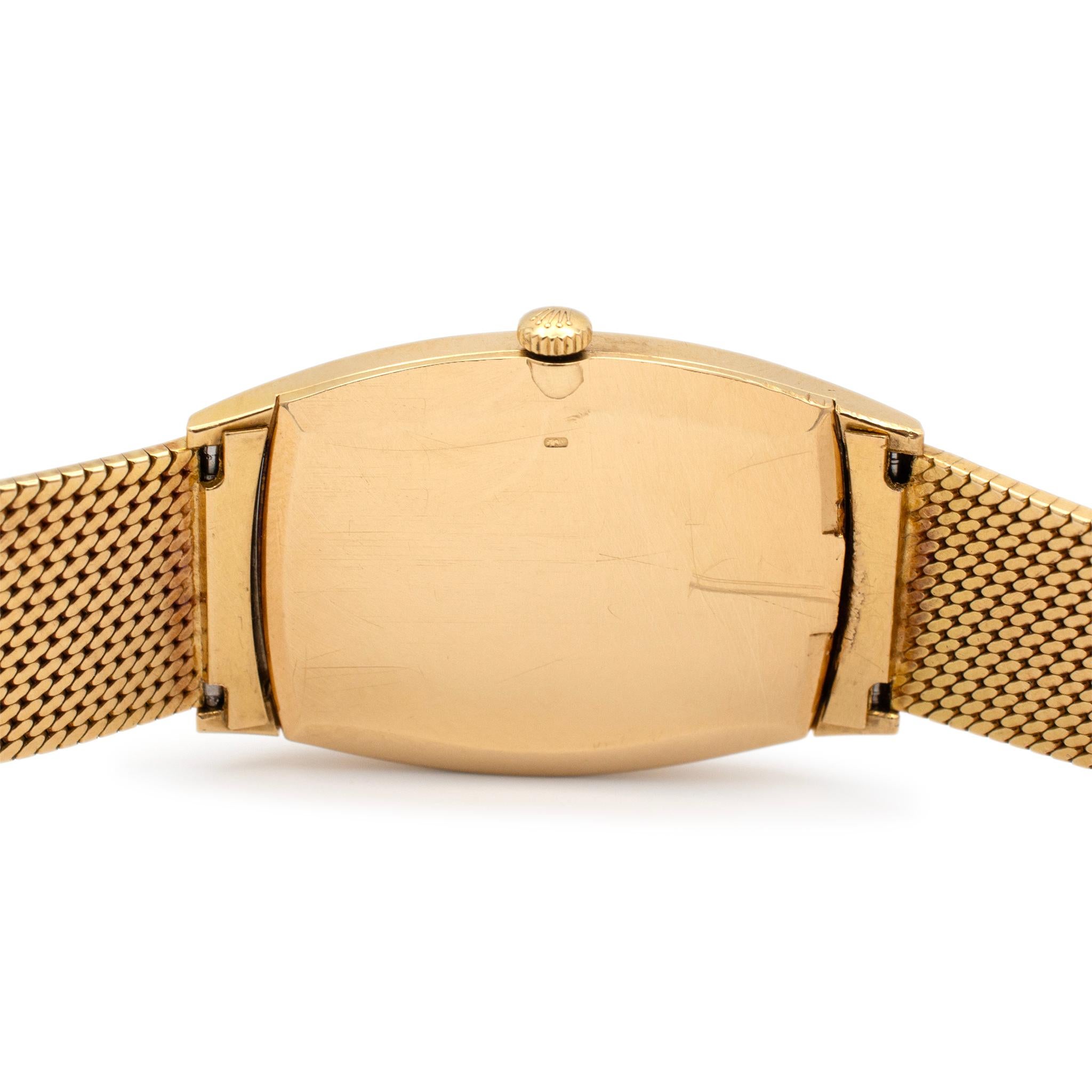 Women's or Men's Vintage Rolex Cellini 26MM 3807 Champagne Dial 18K Yellow Gold Watch For Sale