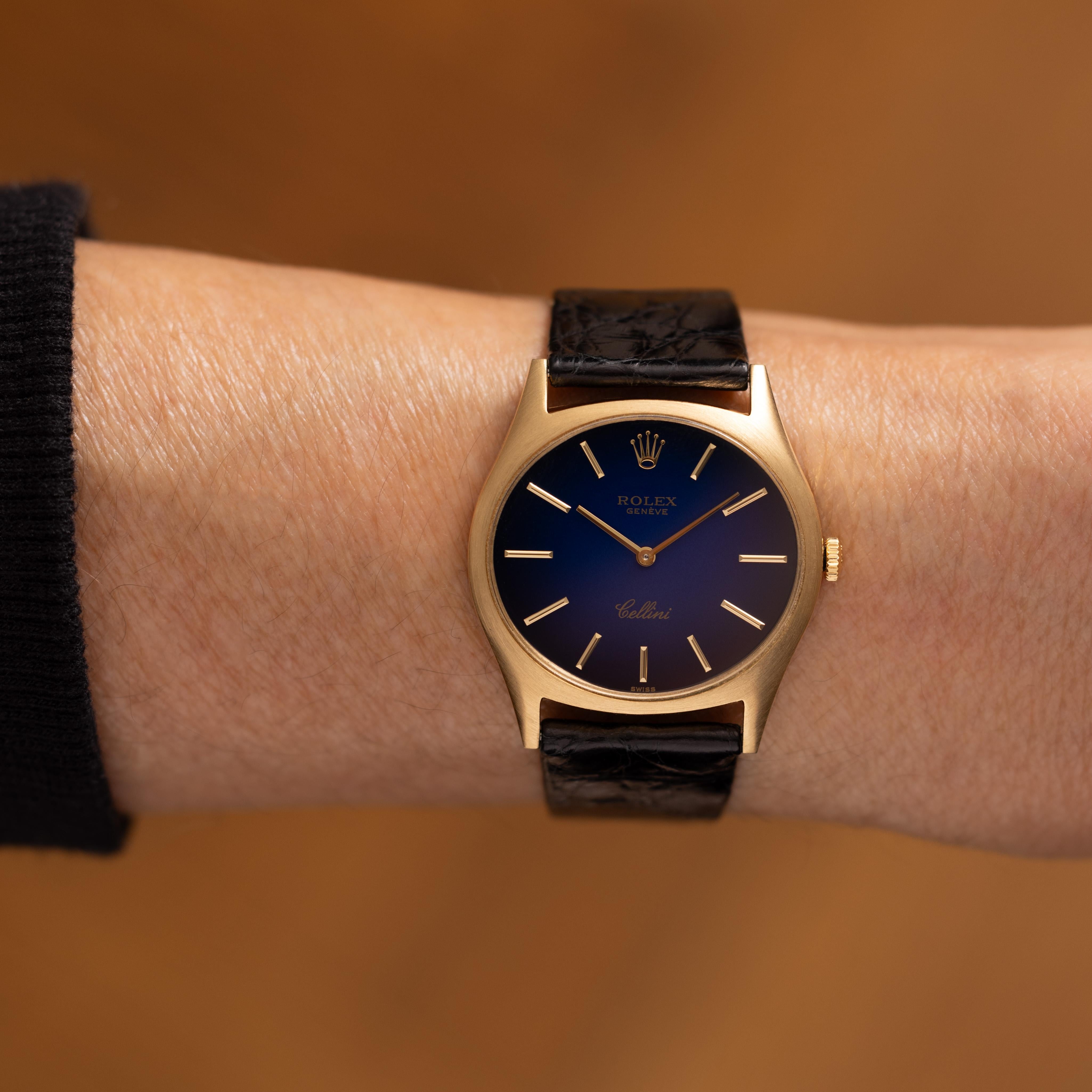 Vintage Rolex Cellini Model 3806 18k Yellow Gold Rare Blue Vignette Dial 2