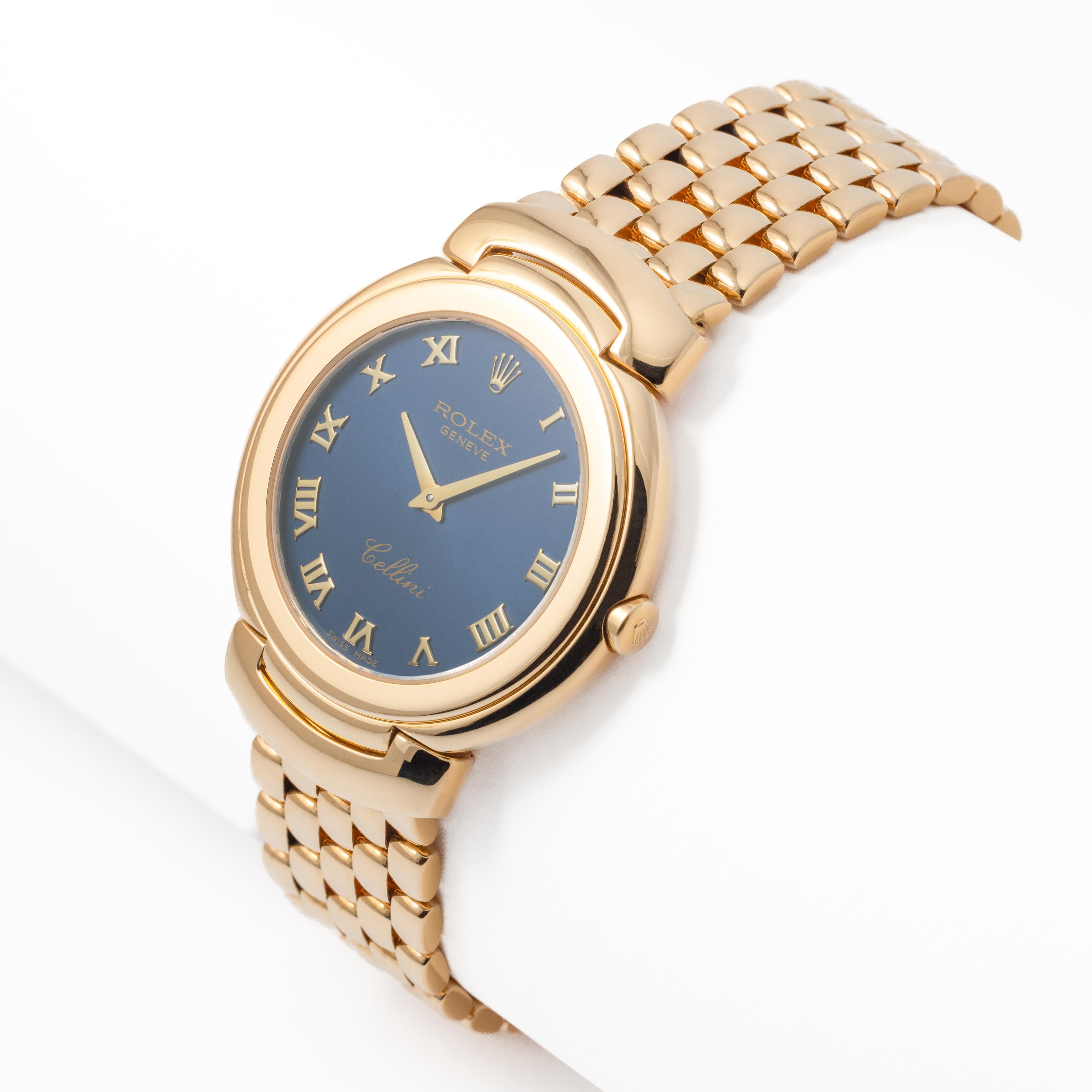 Vintage Rolex Cellini Model 6622 18 Karat Yellow Gold 33mm Rare Blue Dial In Excellent Condition In New York, NY