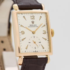 Vintage Rolex Chronometer Rectangular-Shaped 14 Karat Yellow Gold Watch, 1945