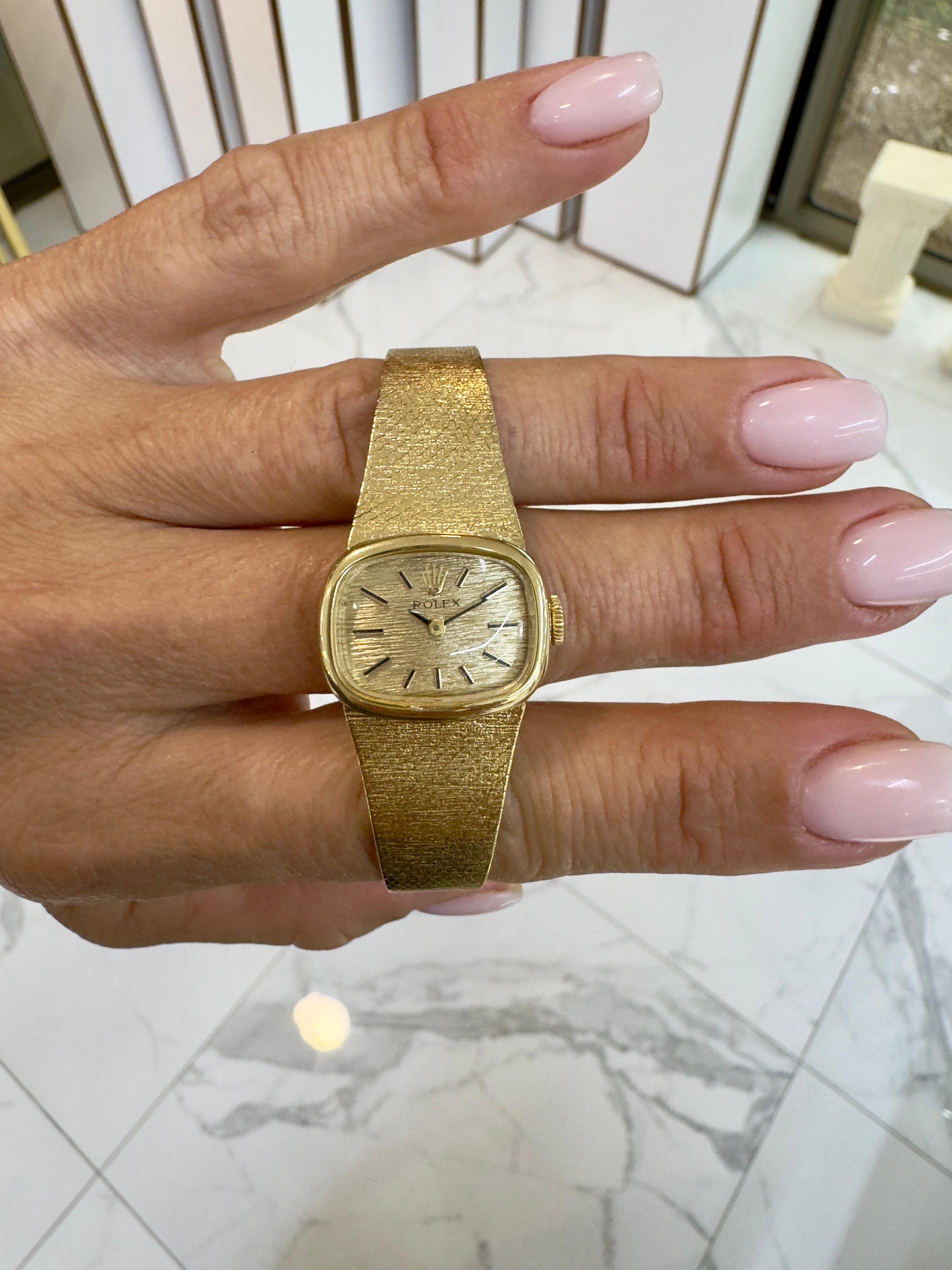 Vintage Rolex Cushion 21MM Kaliber 1400 14K Gelbgold Handaufzugsuhr im Angebot 5