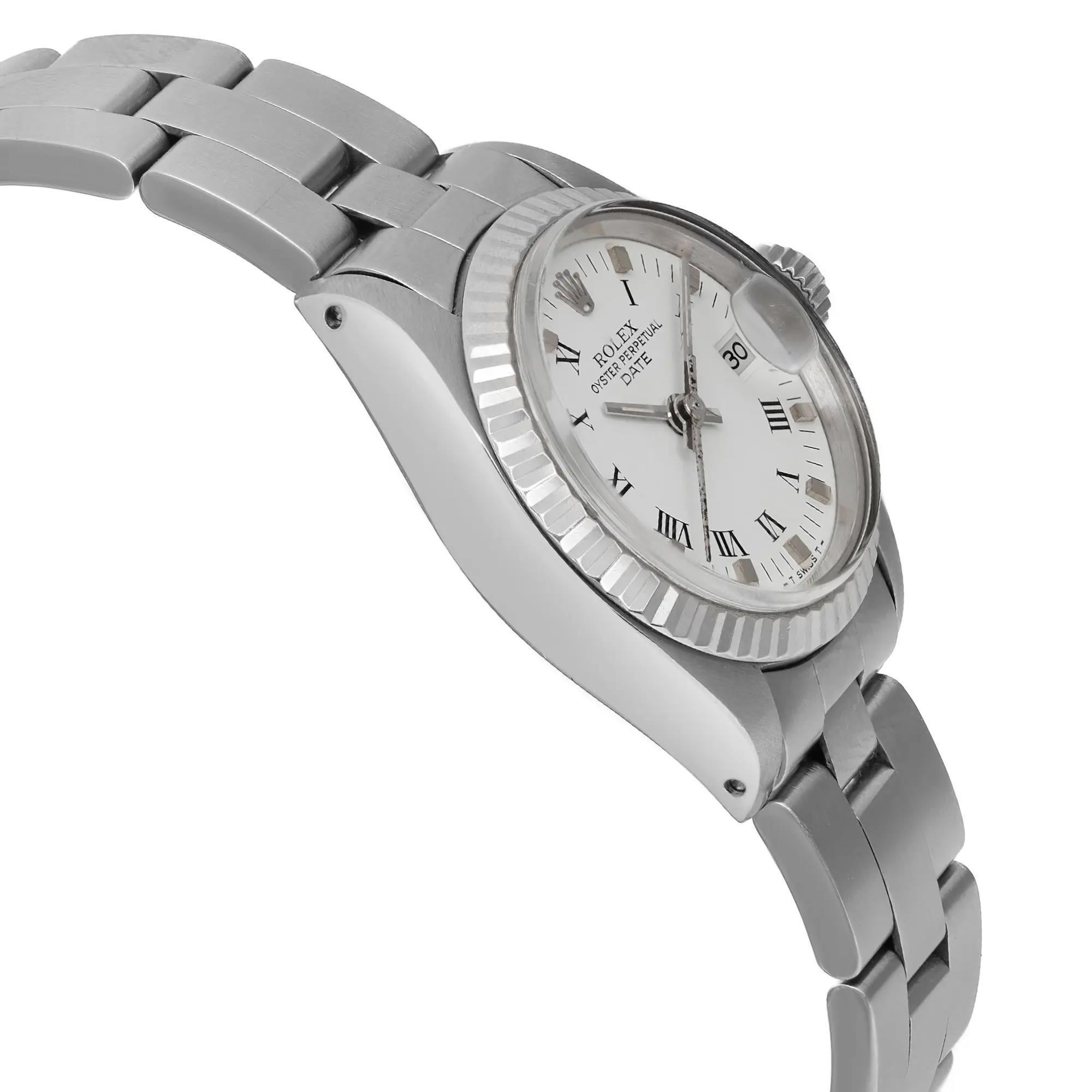 Vintage Rolex Date 26mm White Gold Steel White Dial Ladies Automatic Watch 6917 In Good Condition In New York, NY