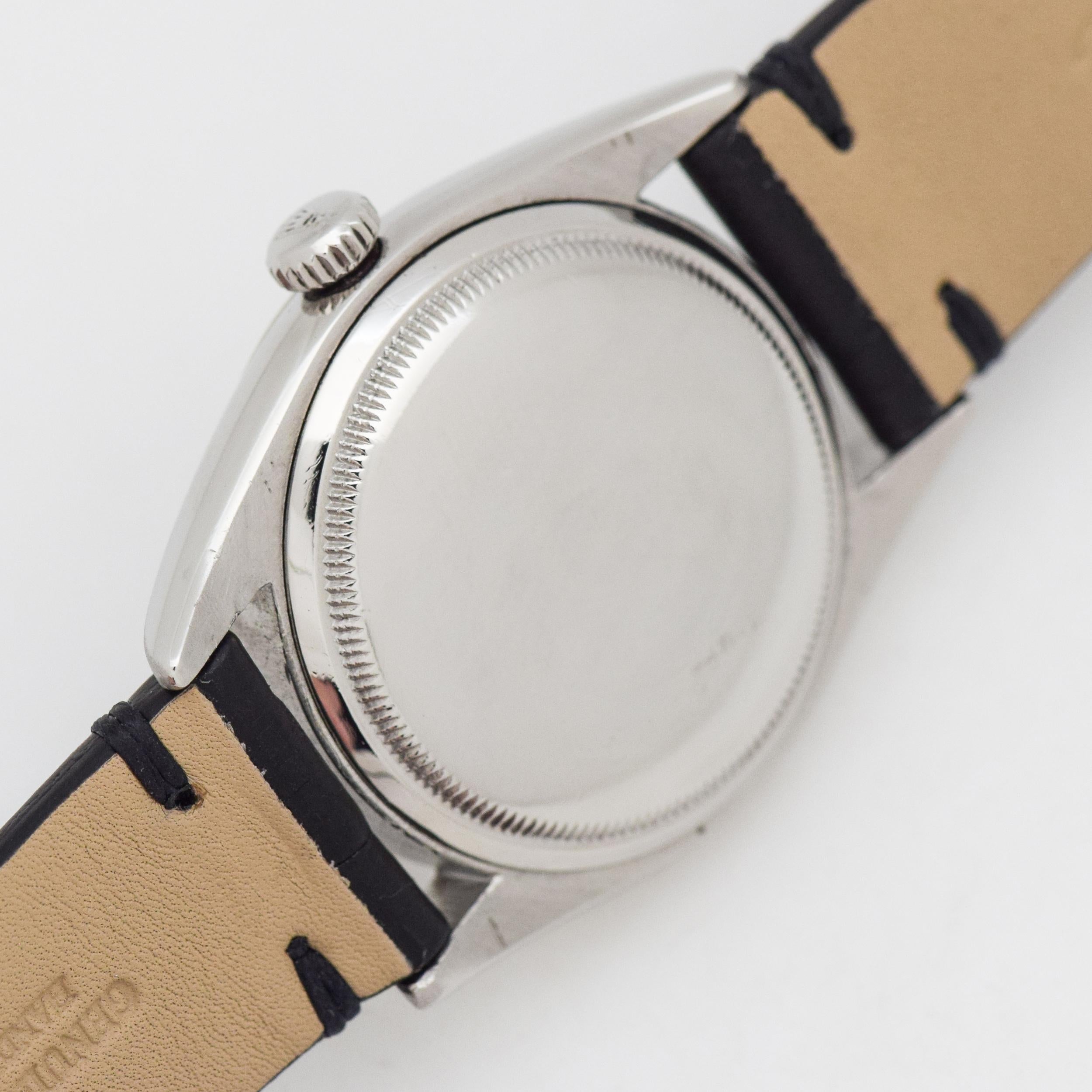 Vintage Rolex Datejust Red Ovettone Reference 6305-1 Watch, 1954 In Excellent Condition In Beverly Hills, CA