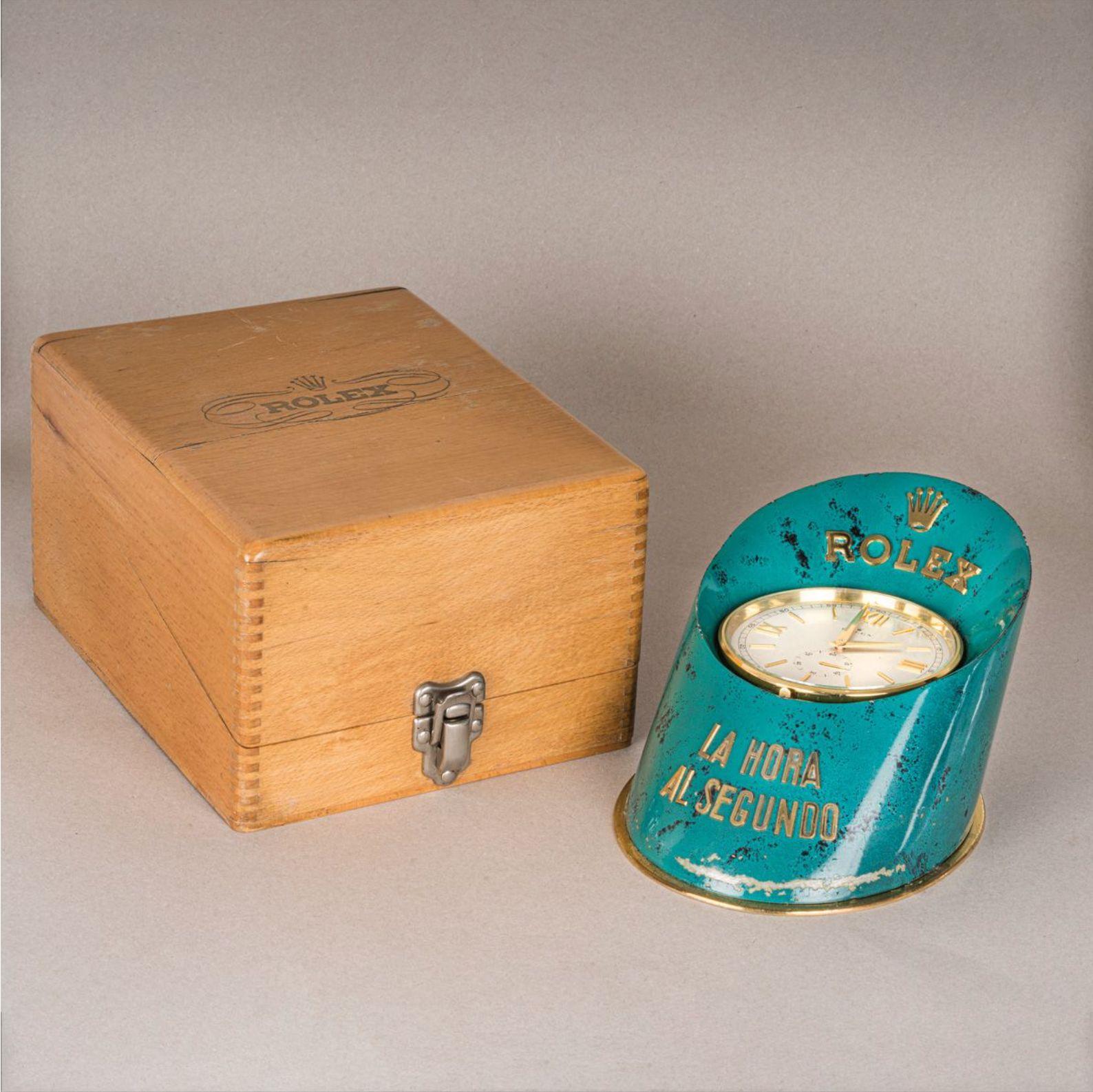 Rolex vergoldete, messingfarbene Hufeisen-Schreibtischuhr in Hufeisenform, 1960 im Angebot 2