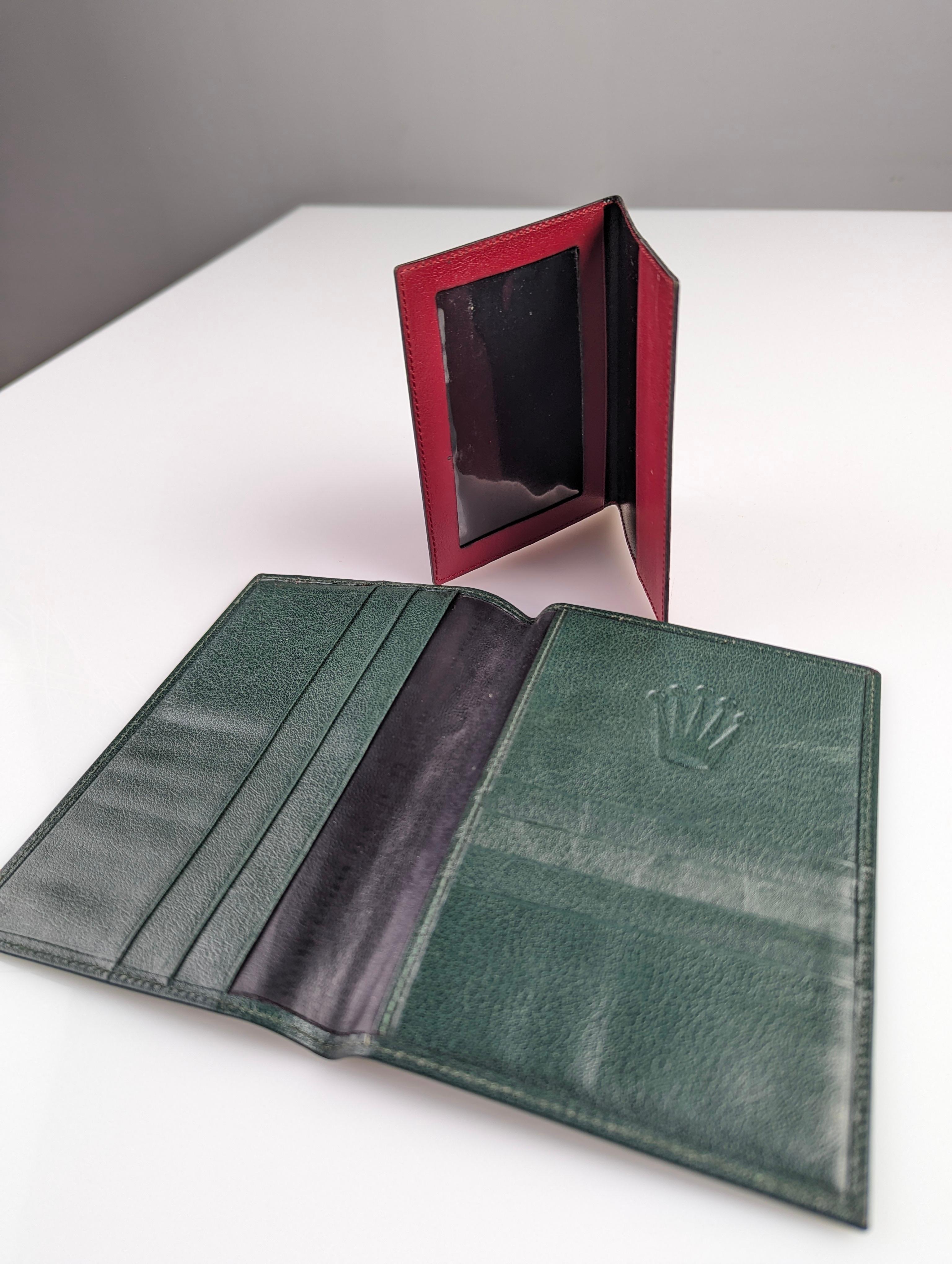 Cuir Rolex Portefeuille et passeport vintage en cuir vert et rouge en vente