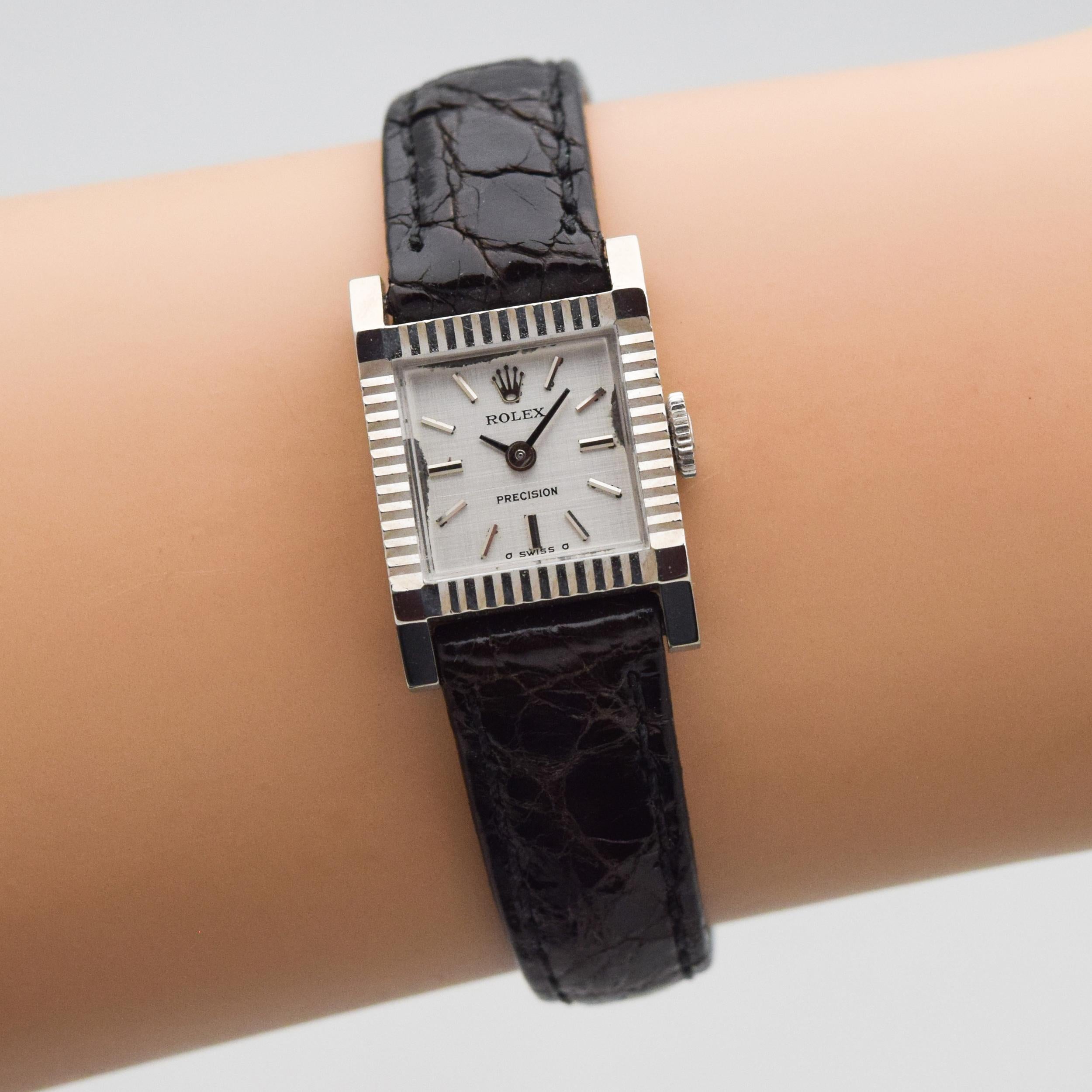 Vintage Rolex Ladies Square-Shaped 18 Karat White Gold Watch, 1973 For Sale 3
