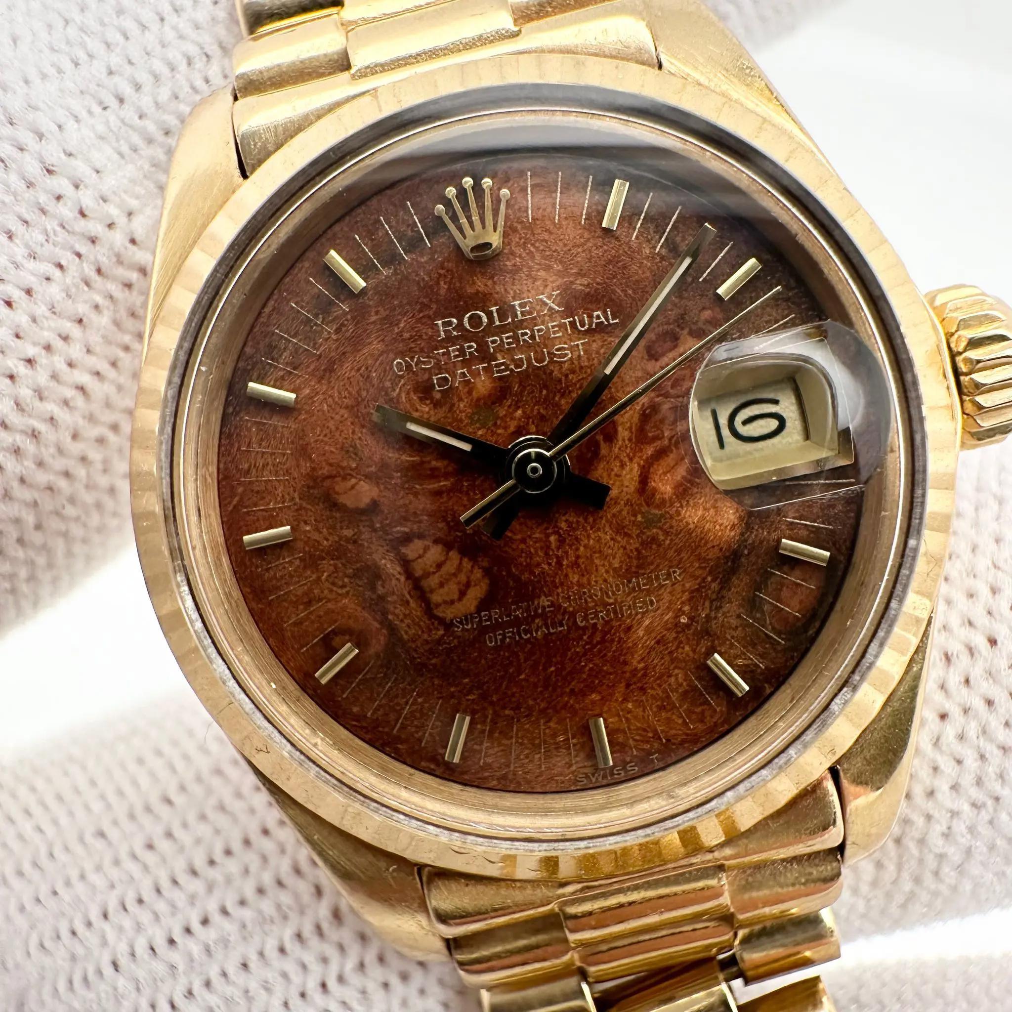 Rolex Montre Datejust President 26 vintage en or jaune 18 carats avec cadran en bois 6917 6