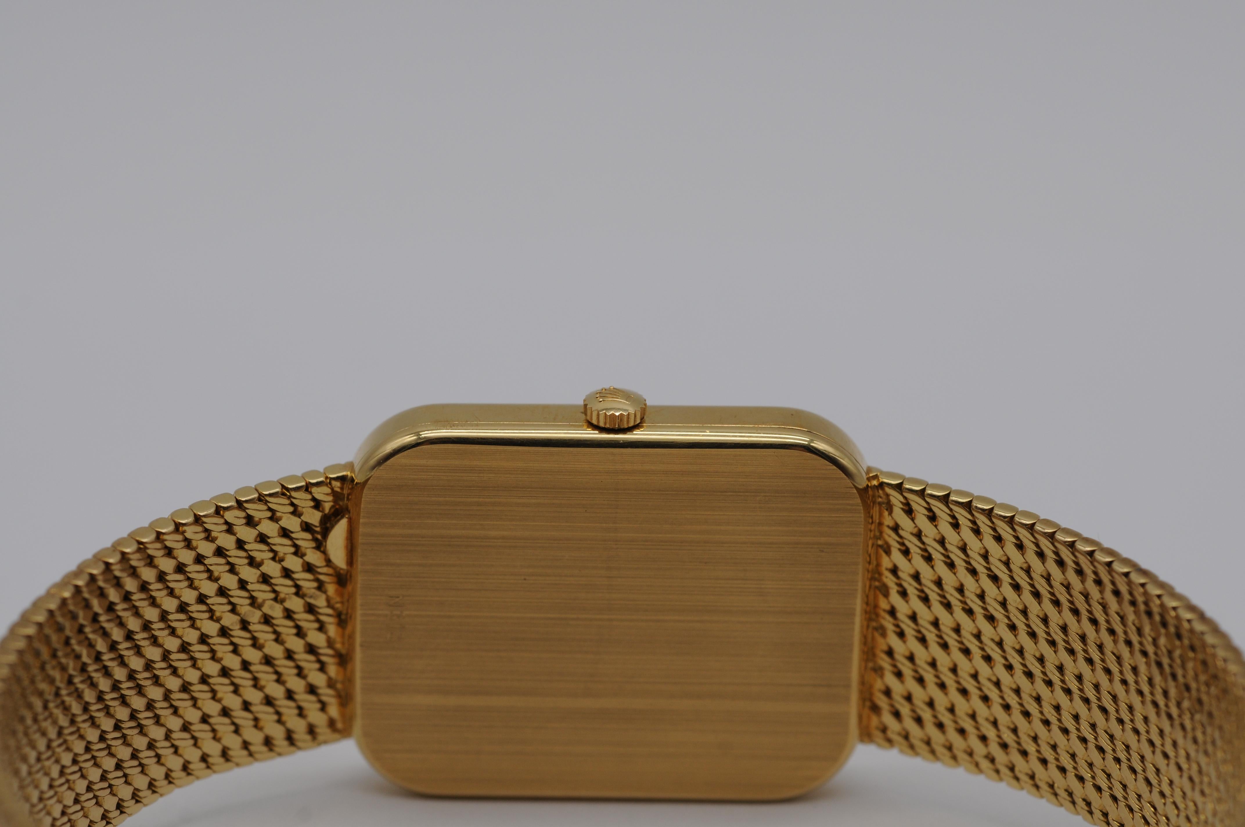 Montre Rolex vintage pour homme des années 1970 en or jaune 18 carats en vente 6