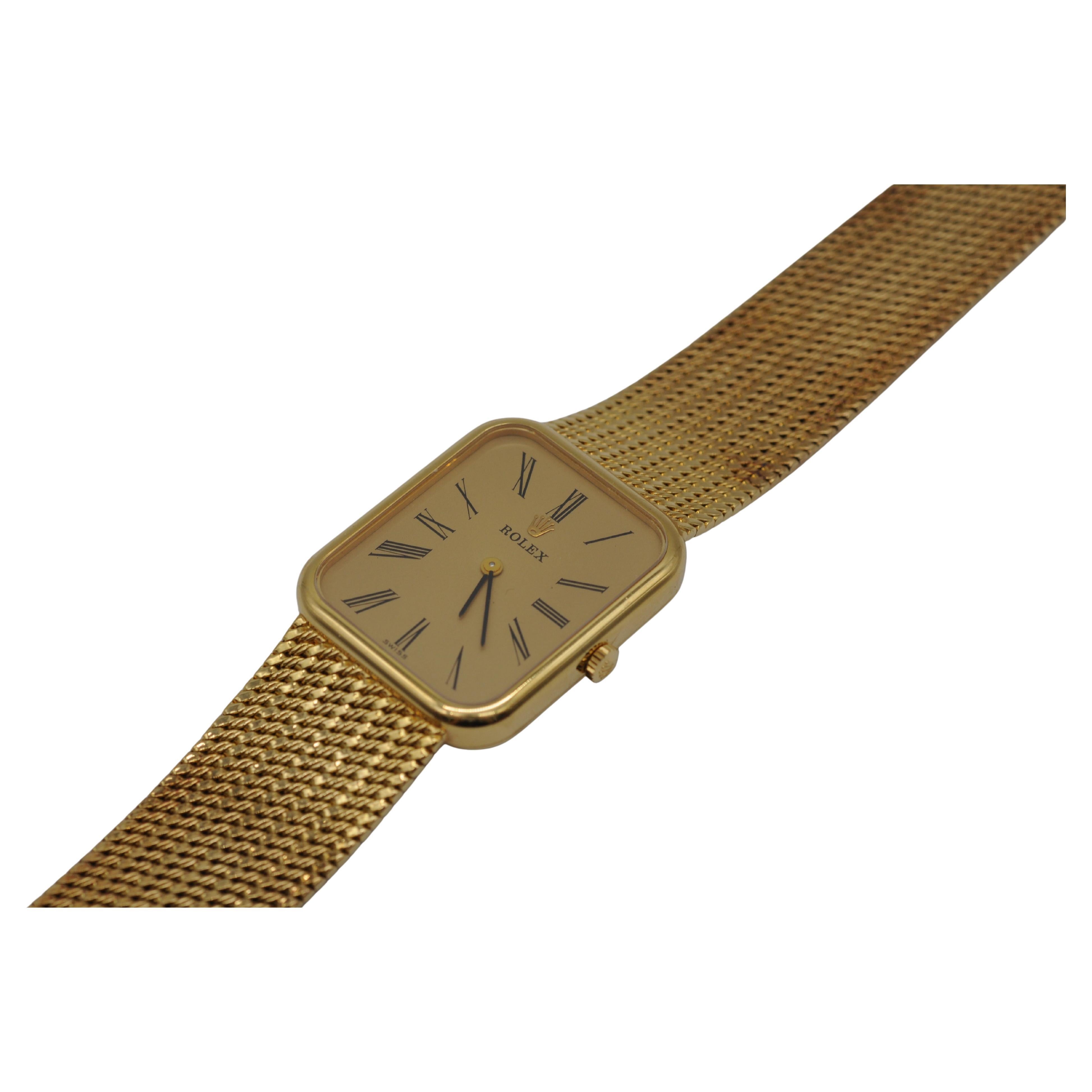 Mouvement esthétique Montre Rolex vintage pour homme des années 1970 en or jaune 18 carats en vente