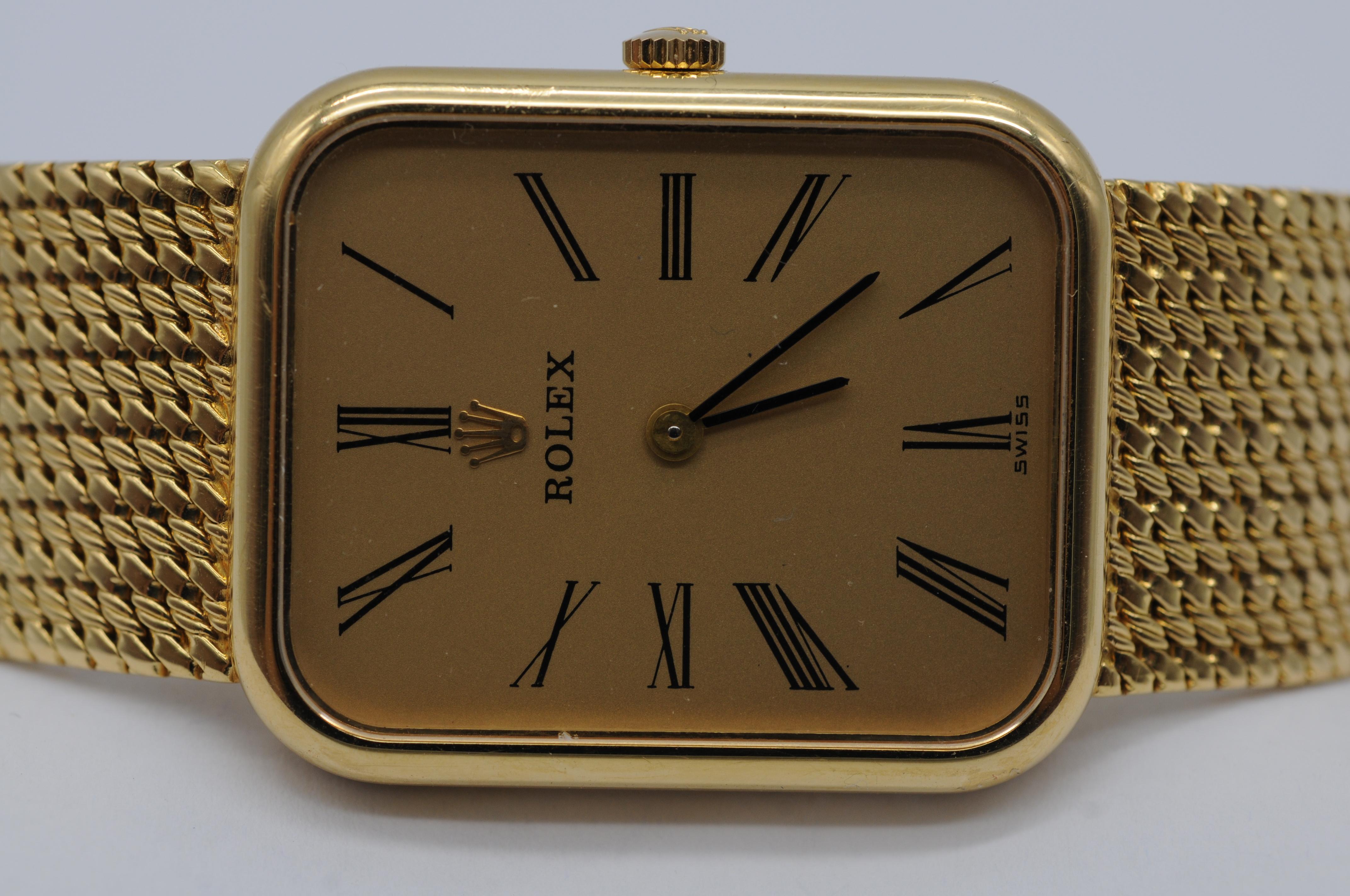 Montre Rolex vintage pour homme des années 1970 en or jaune 18 carats en vente 3