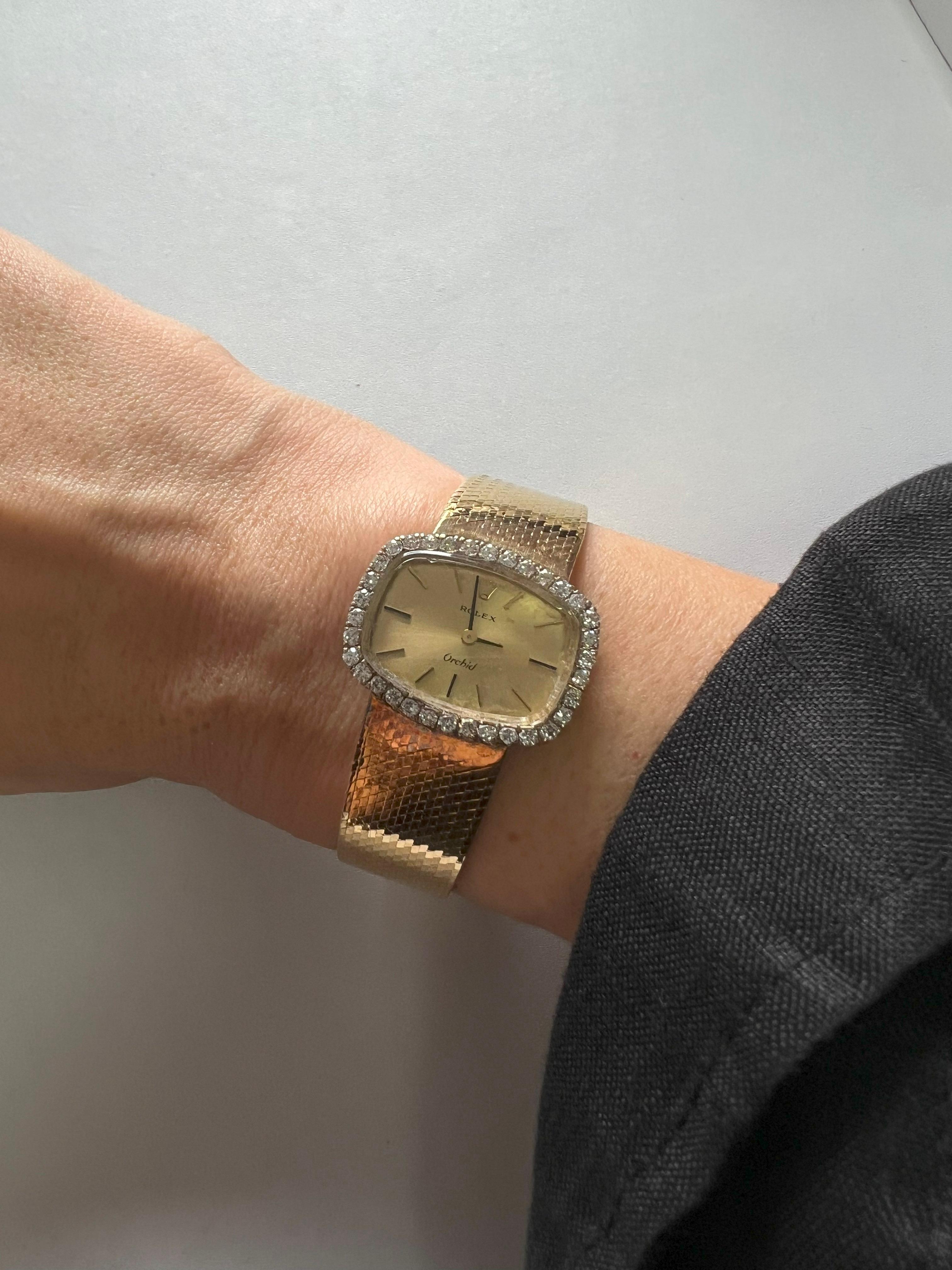 Vintage Rolex Orchid Diamonds Halo Set 18 Karat Yellow Gold Estate Classic Watch For Sale 2