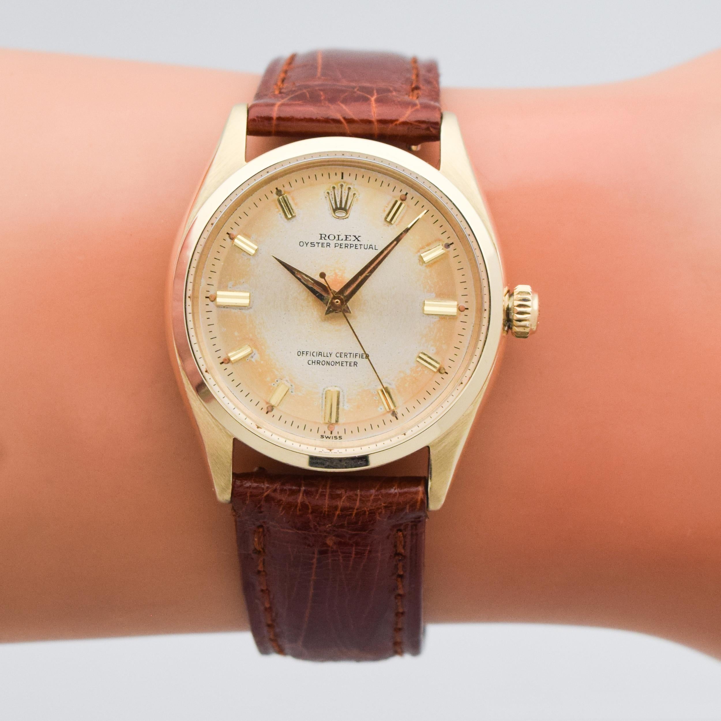 Vintage Rolex Oyster Perpetual 14 Karat Yellow Gold Watch, 1955 For Sale 1