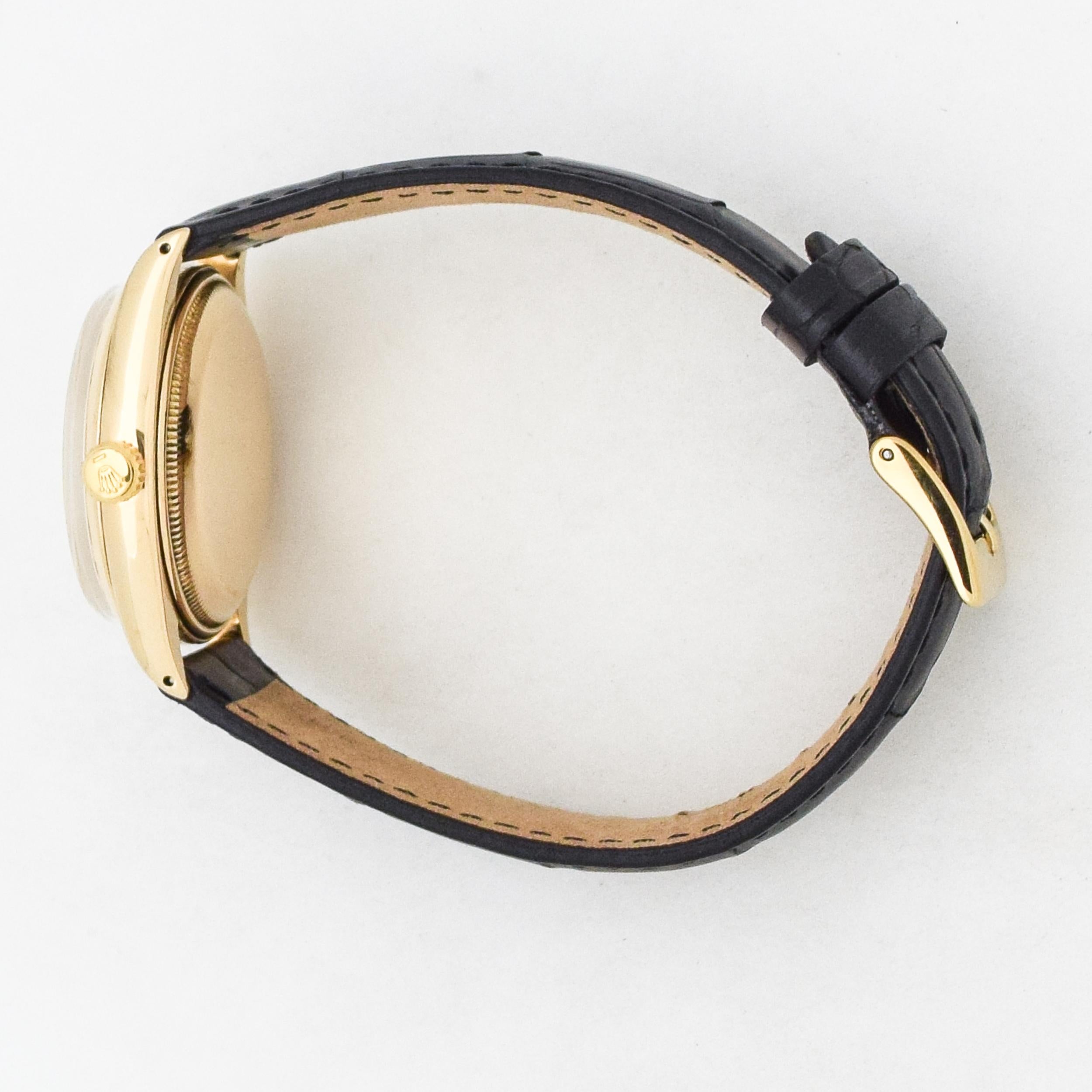 Vintage Rolex Oyster Perpetual Reference 6564 with an 18 Karat Gold Case, 1955 In Excellent Condition In Beverly Hills, CA
