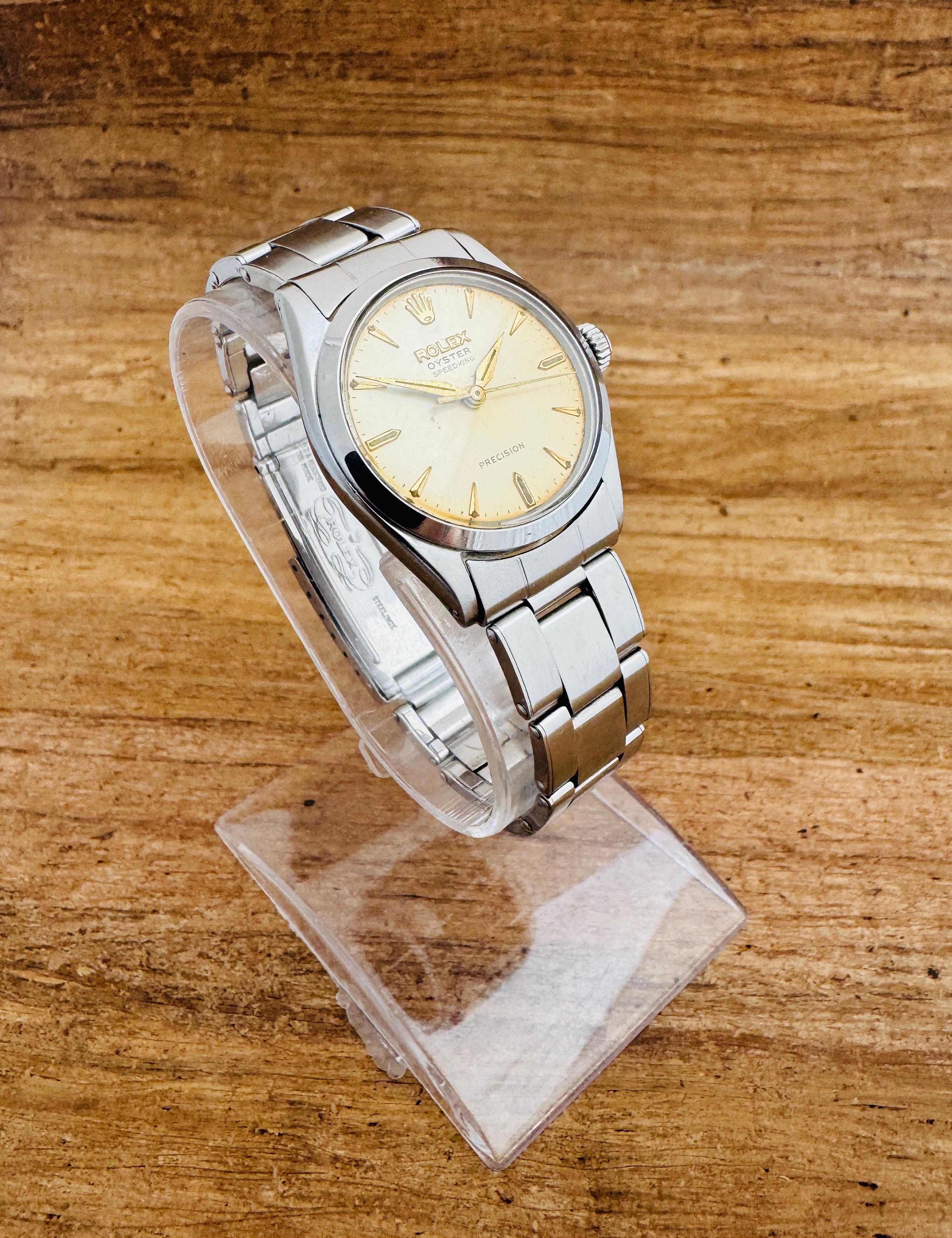 
Marchio: Rolex

Model No: Oyster Precision Speedking

Numero di riferimento: 6430

Paese di produzione: Svizzera

Movimento: Carica manuale

Materiale della cassa: Acciaio inossidabile

Misure : Larghezza della cassa: 30 mm. (senza corona)

Tipo di