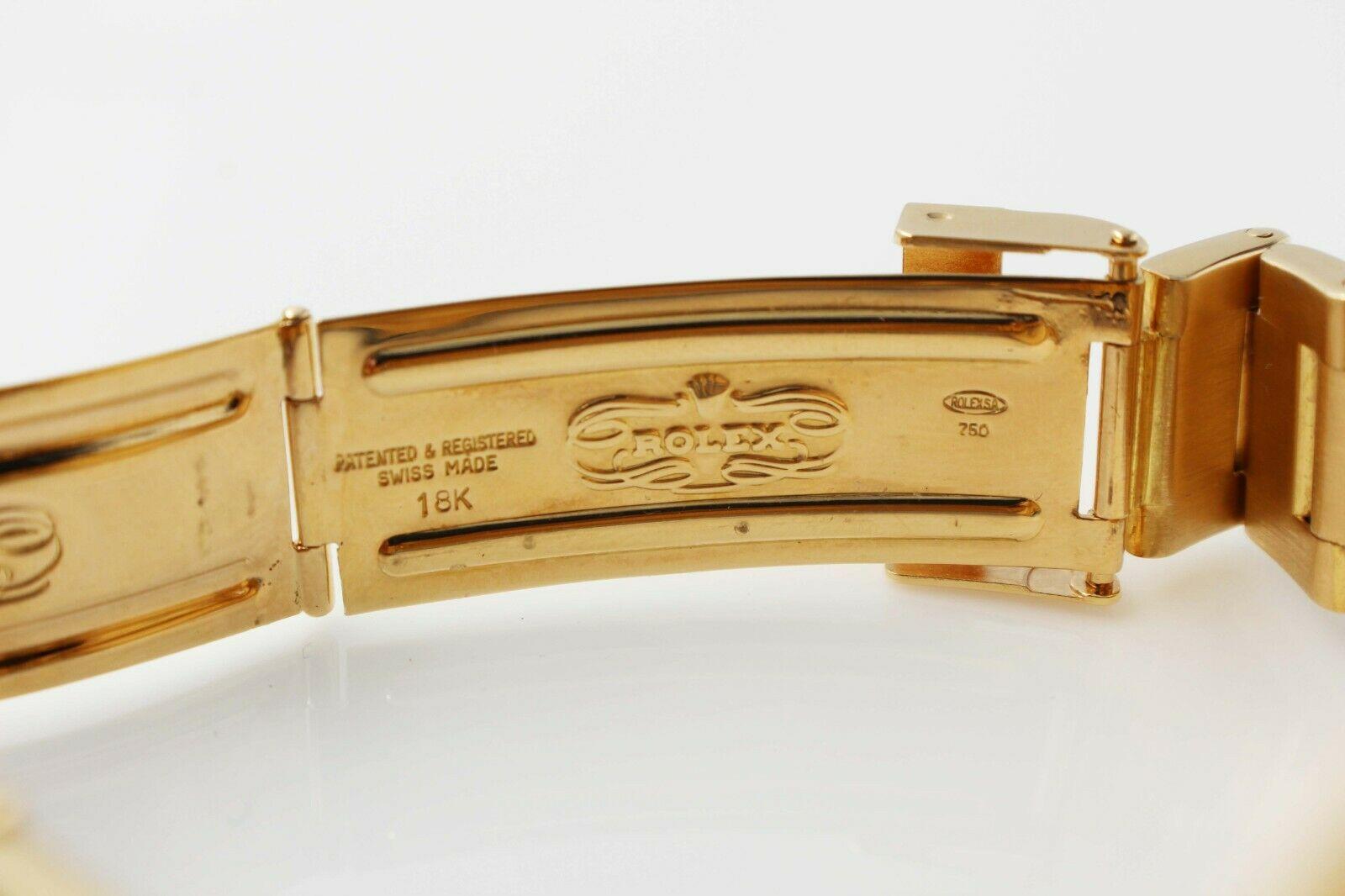 Vintage Rolex Submariner 1680 Nipple Dial Service Papers 18 Karat Gold Mint For Sale 4