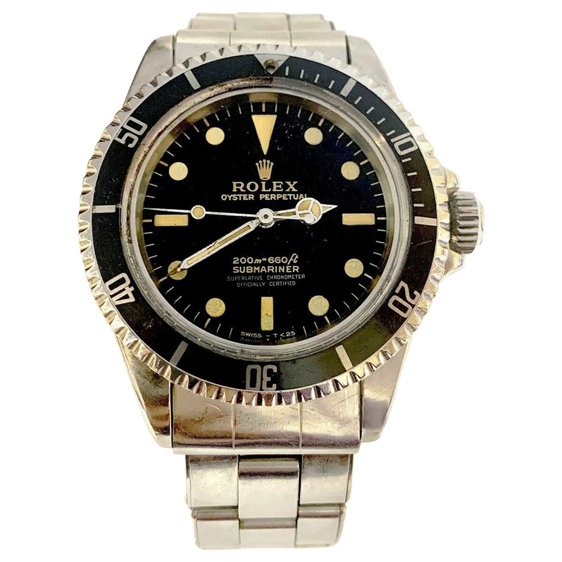 Style Number: 5512

 

Serial: 1098***


Year: 1964

 

Model: Submariner 

 

Case Material: Stainless Steel

 

Band: Stainless Steel

 

Bezel:  Black

 

Dial: Black

 

Face: Acrylic Crystal

 

Case Size: 40mm

 

Includes: 

-Elegant Watch