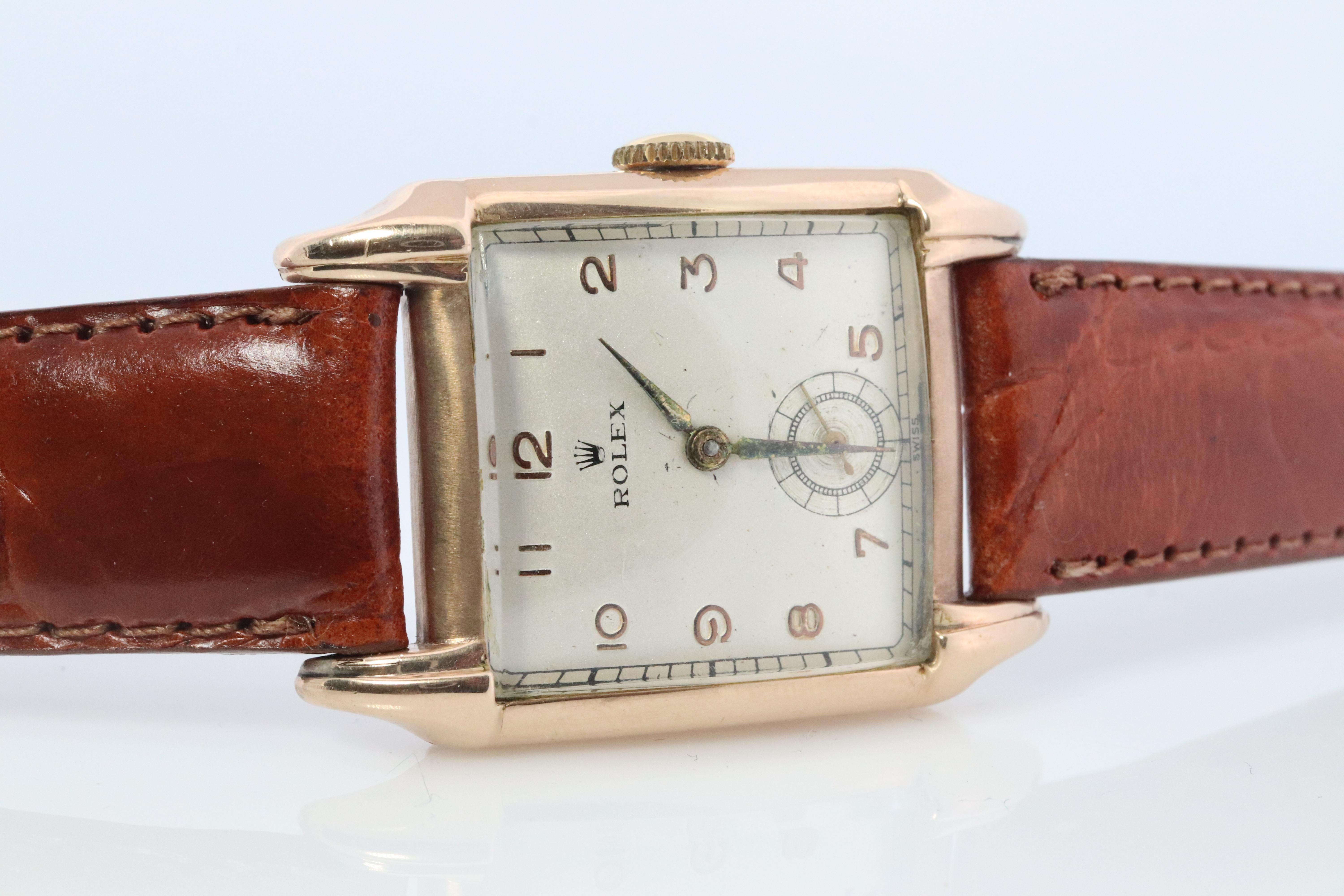 Vintage ROLEX Uhr. 9k YG Rolex 4533 Quadratische Tank manuelle Armbanduhr. (Moderne) im Angebot