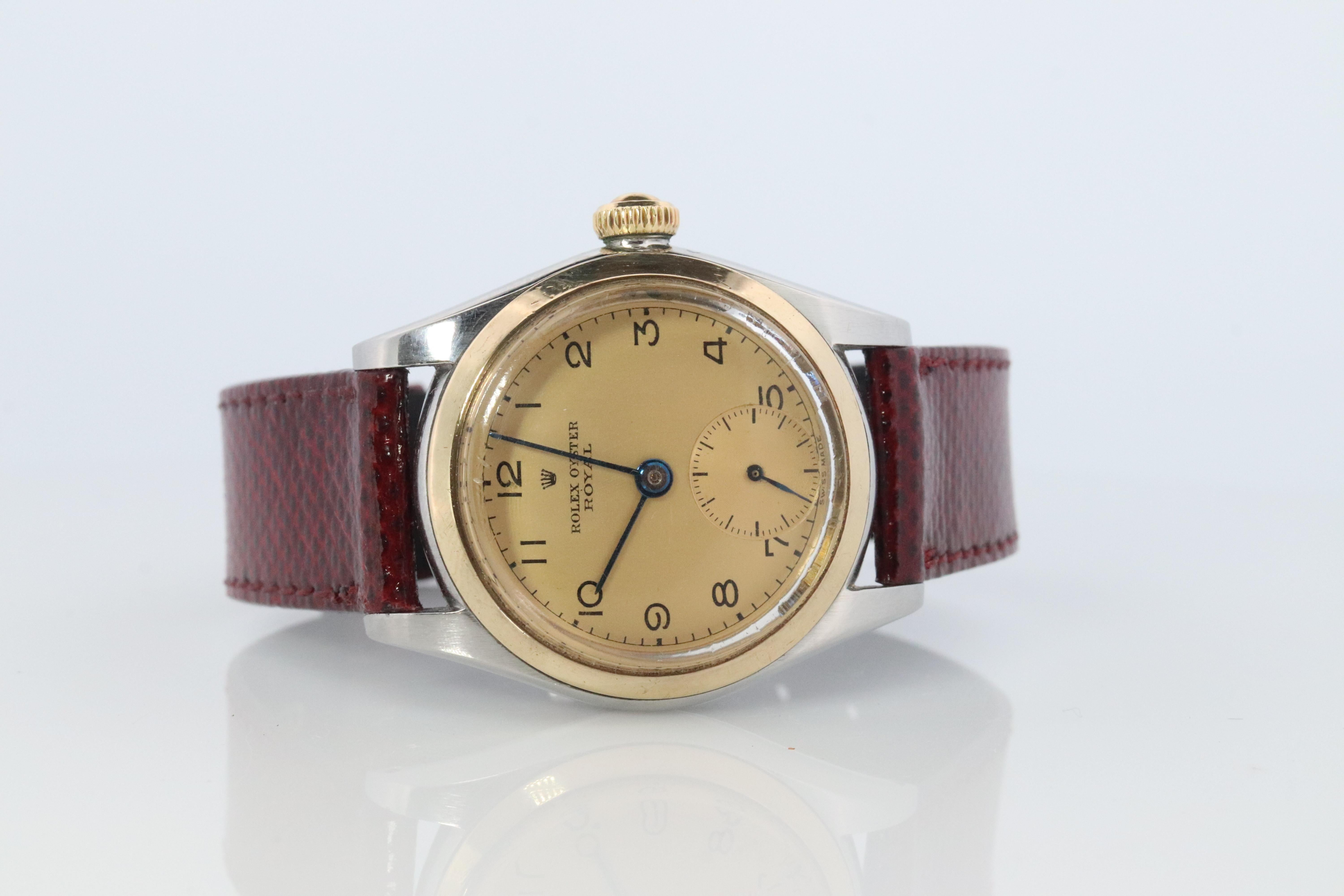 Vintage Rolex Watch. ROLEX Oyster Royal 3121 SS and 9k Bezel. 29mm In Good Condition For Sale In Port Charlotte, FL