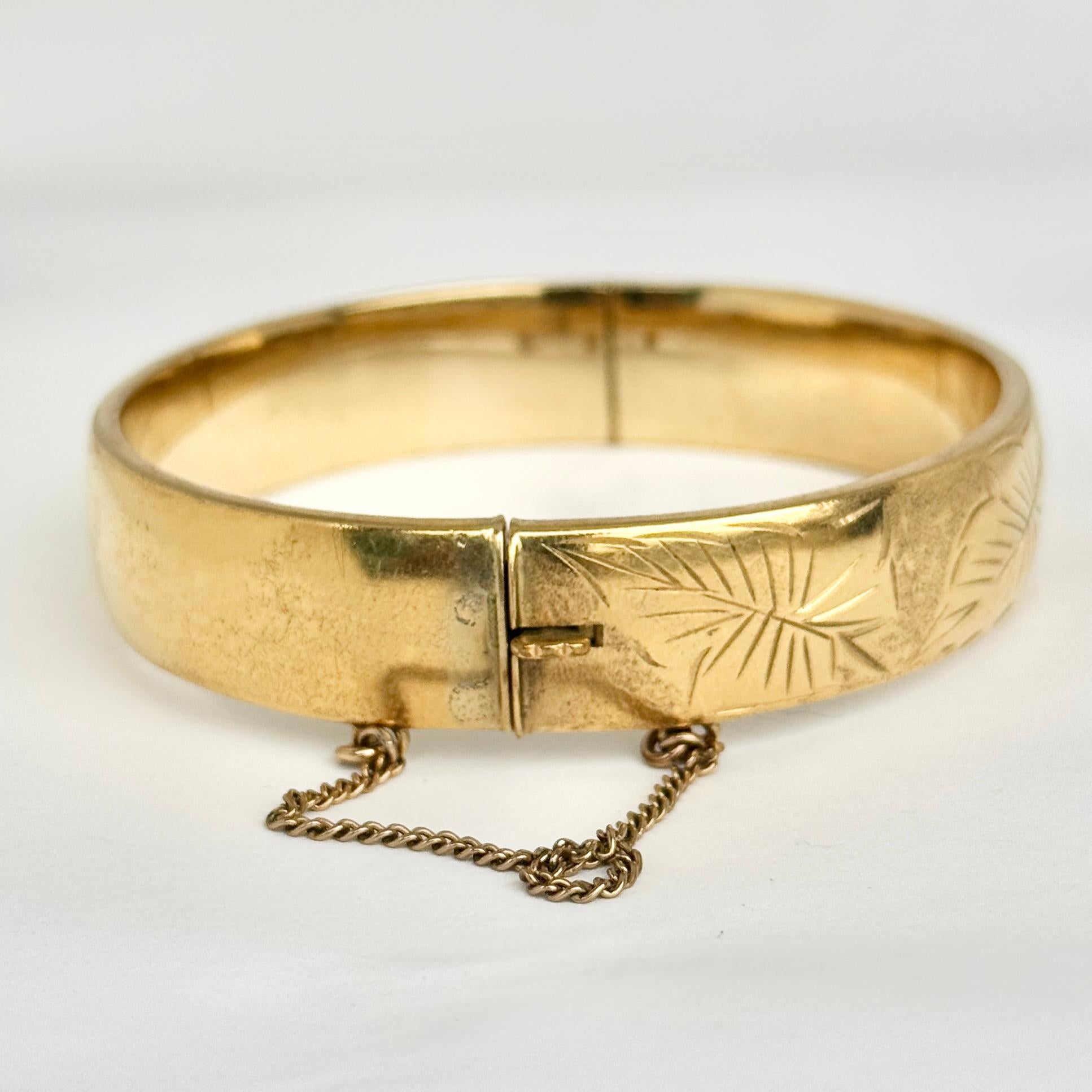 Vintage gerollt Gold graviert Armreif für Damen oder Herren im Angebot