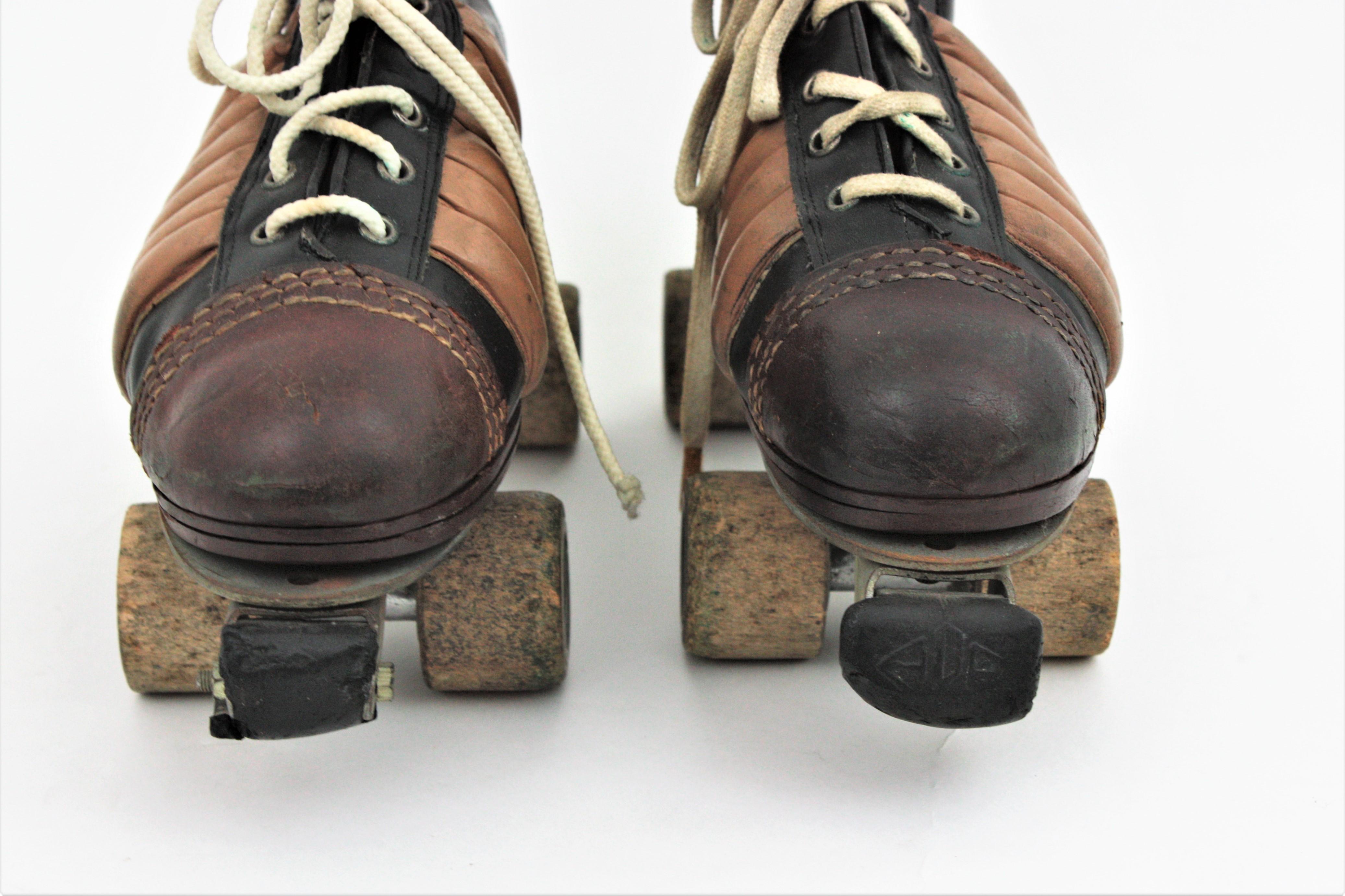 Spanish Vintage Roller Skates by Matollo, 1950s For Sale