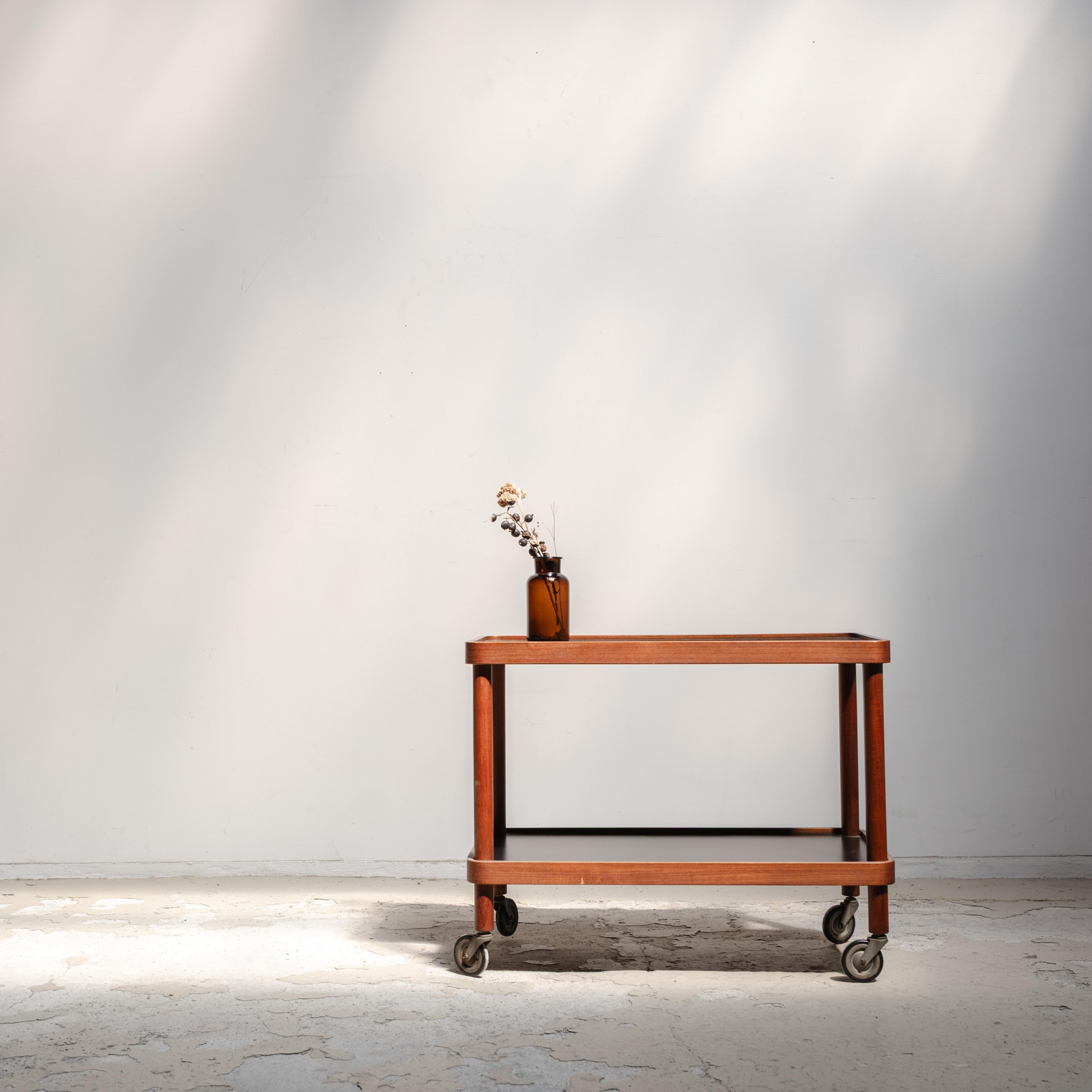 Japanese Vintage Rolling Cart Table by Isamu Kenmochi for Yamaguchi For Sale