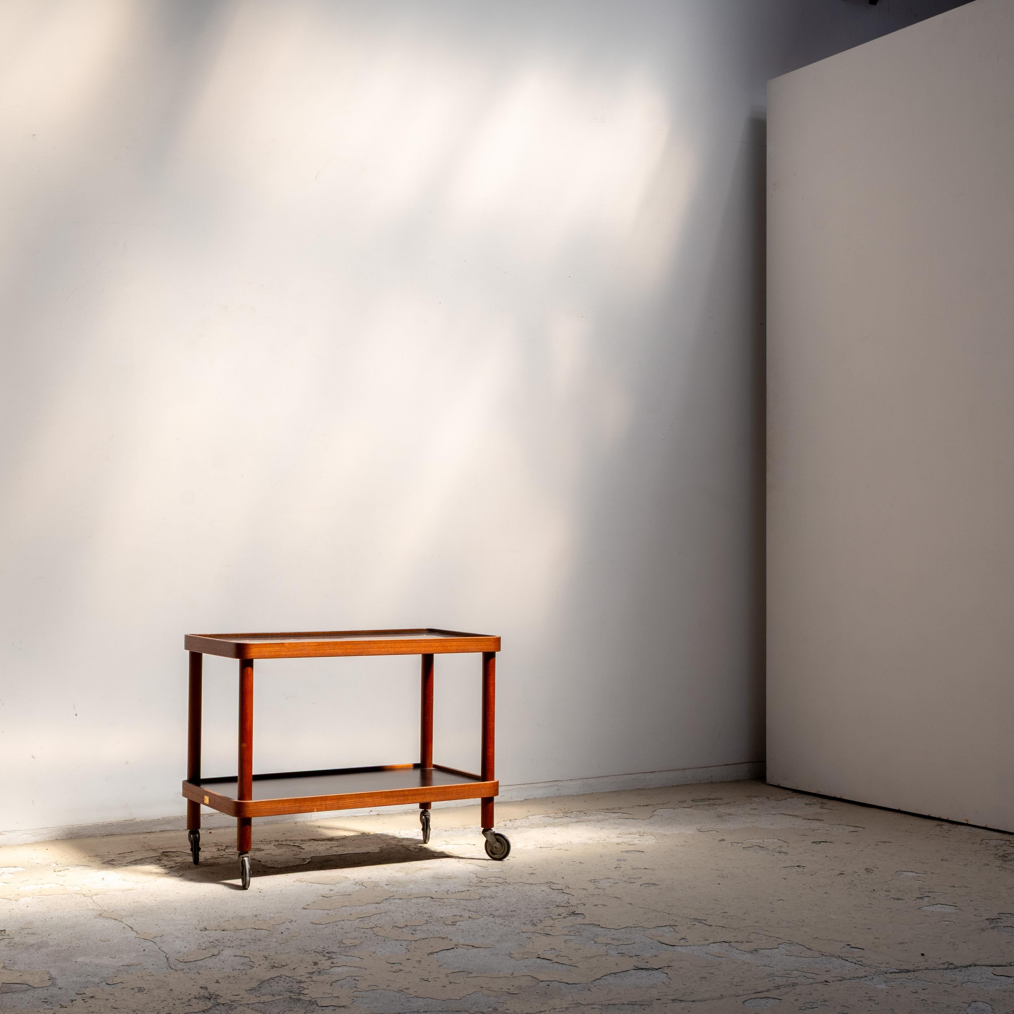 Late 20th Century Vintage Rolling Cart Table by Isamu Kenmochi for Yamaguchi For Sale