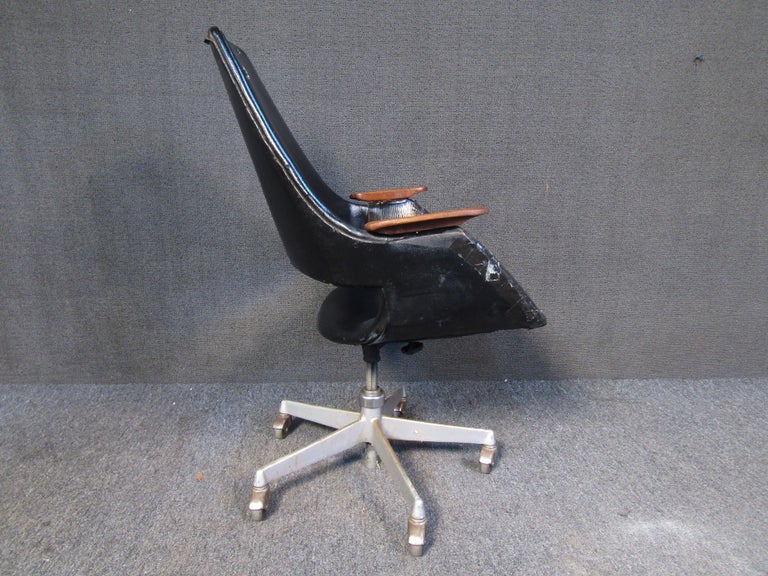 Vintage Rolling Office Chair For Sale at 1stDibs | vintage rolling chair