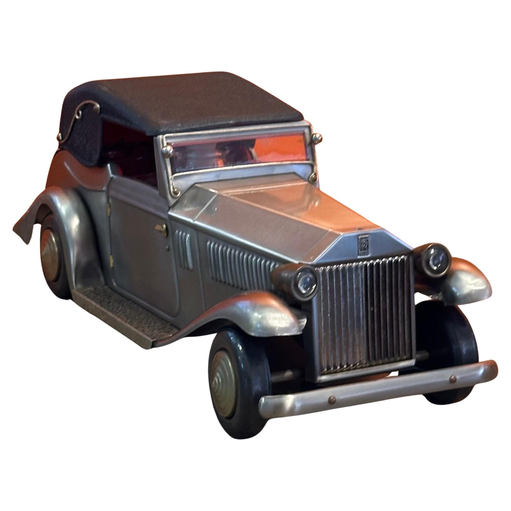 Vintage Rolls Royce Automobile Spieluhr und Dekanter im Angebot