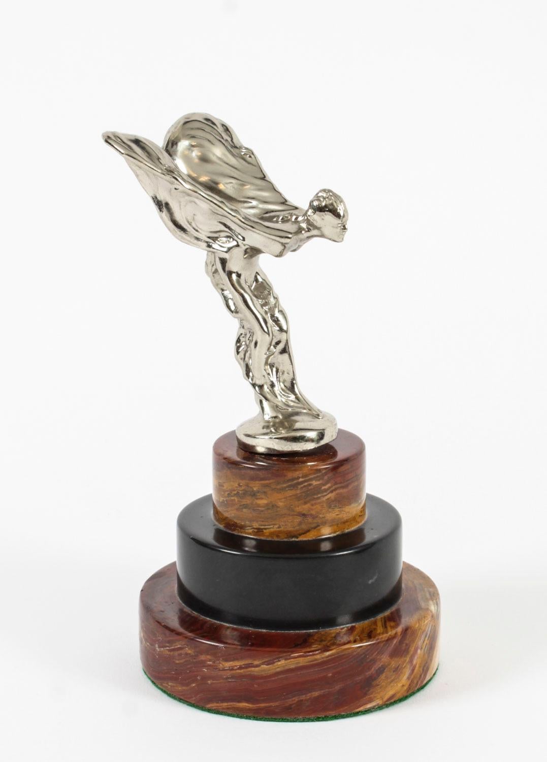Sculpture de mascot de voiture Rolls Royce Spirit of Ecstasy du milieu du 20e siècle Bon état à London, GB