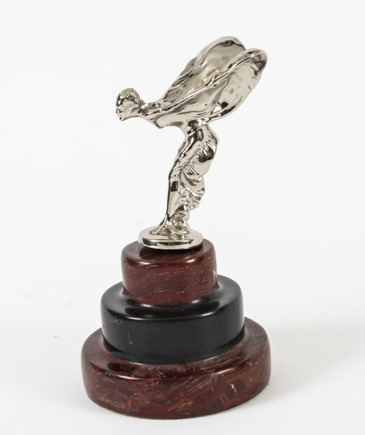 20ième siècle Sculpture de mascot de voiture Rolls Royce Spirit of Ecstasy du milieu du 20e siècle