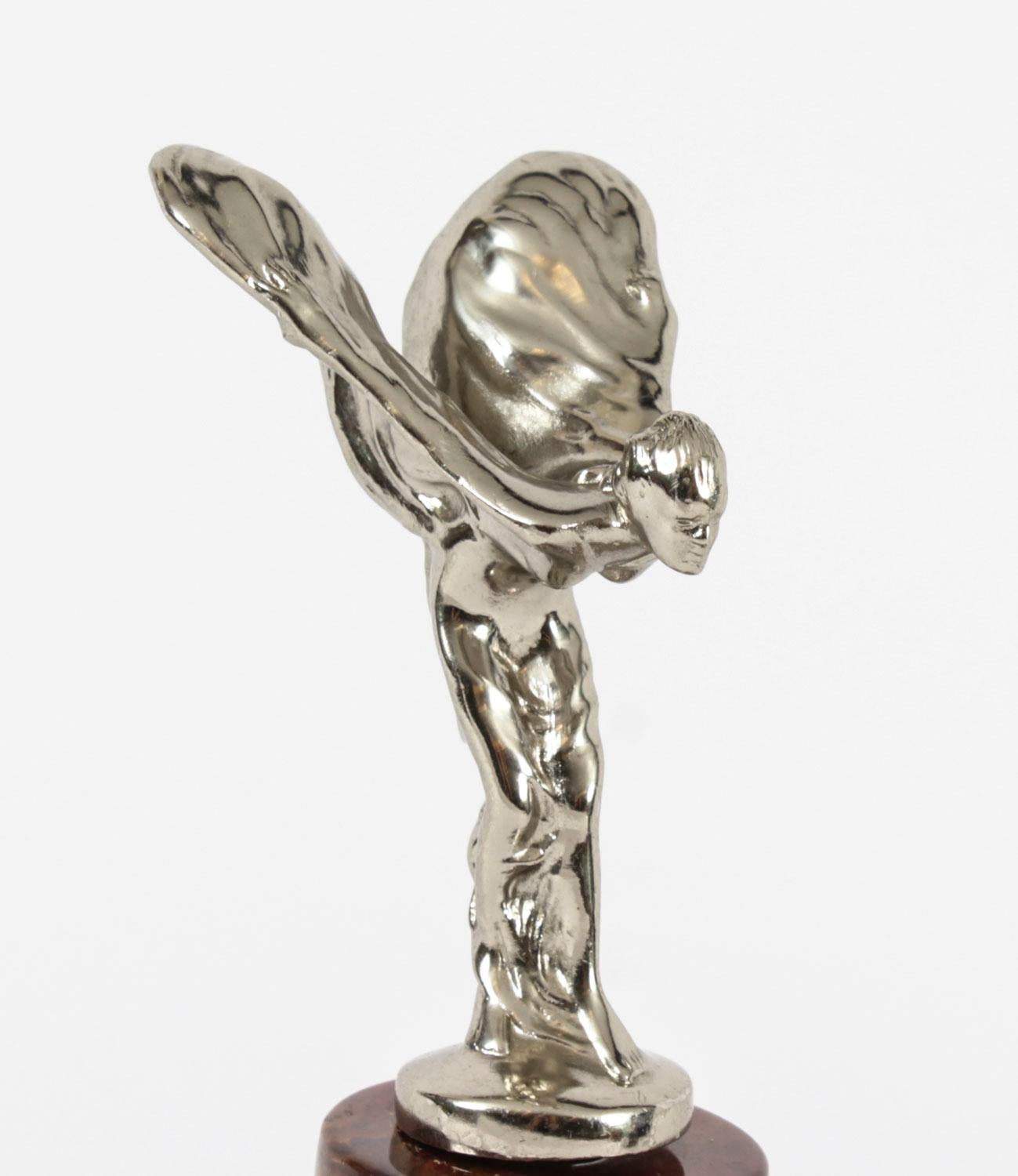 20ième siècle Sculpture de mascot de voiture Rolls Royce Spirit of Ecstasy du milieu du 20e siècle