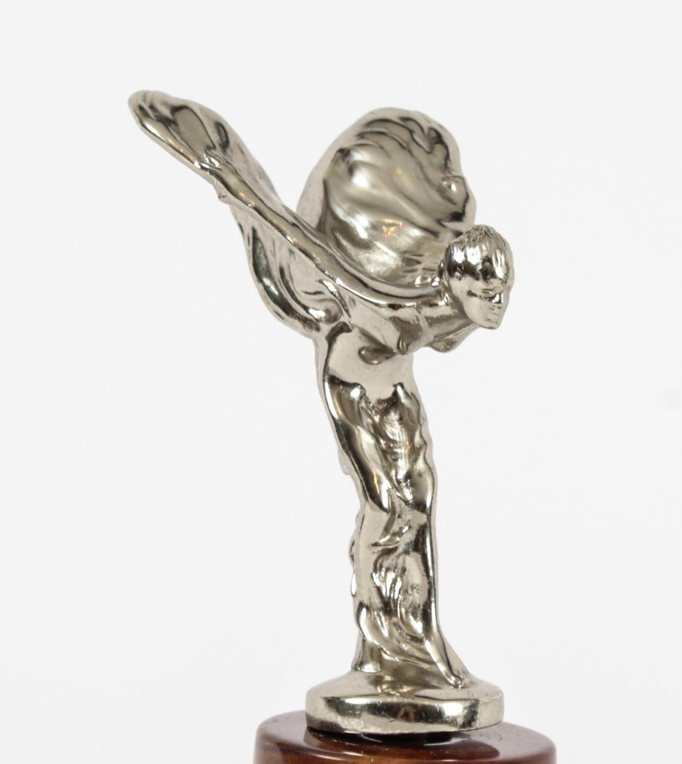 Argent Sculpture de mascot de voiture Rolls Royce Spirit of Ecstasy du milieu du 20e siècle