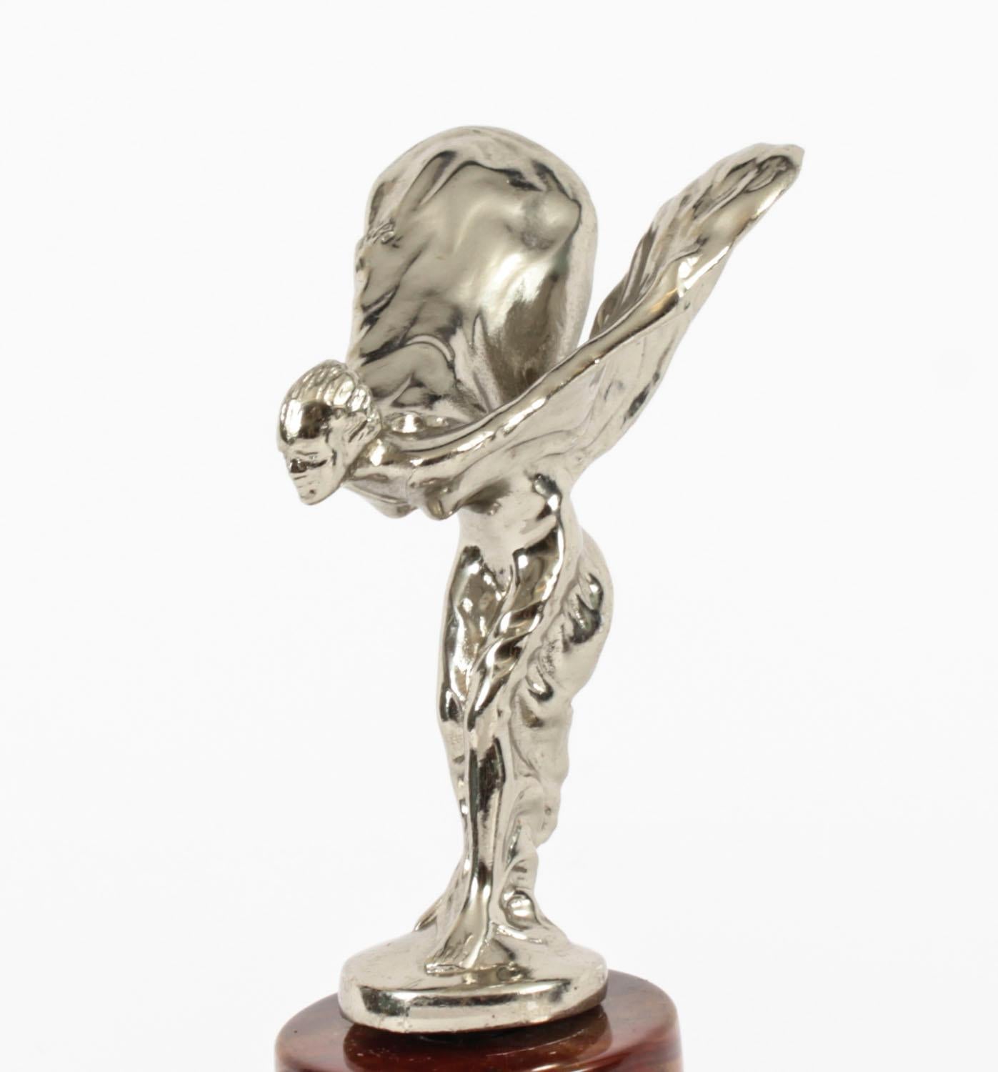 Sculpture de mascot de voiture Rolls Royce Spirit of Ecstasy du milieu du 20e siècle 2