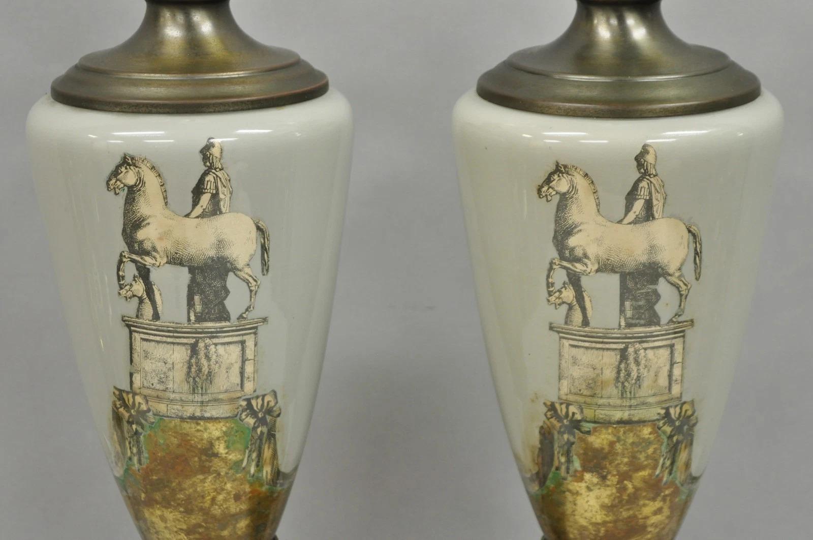 Lámpara de Sobremesa Neoclásica de Porcelana Gris Estilo Clásico Romano Vintage - Pareja Neoclásico en venta