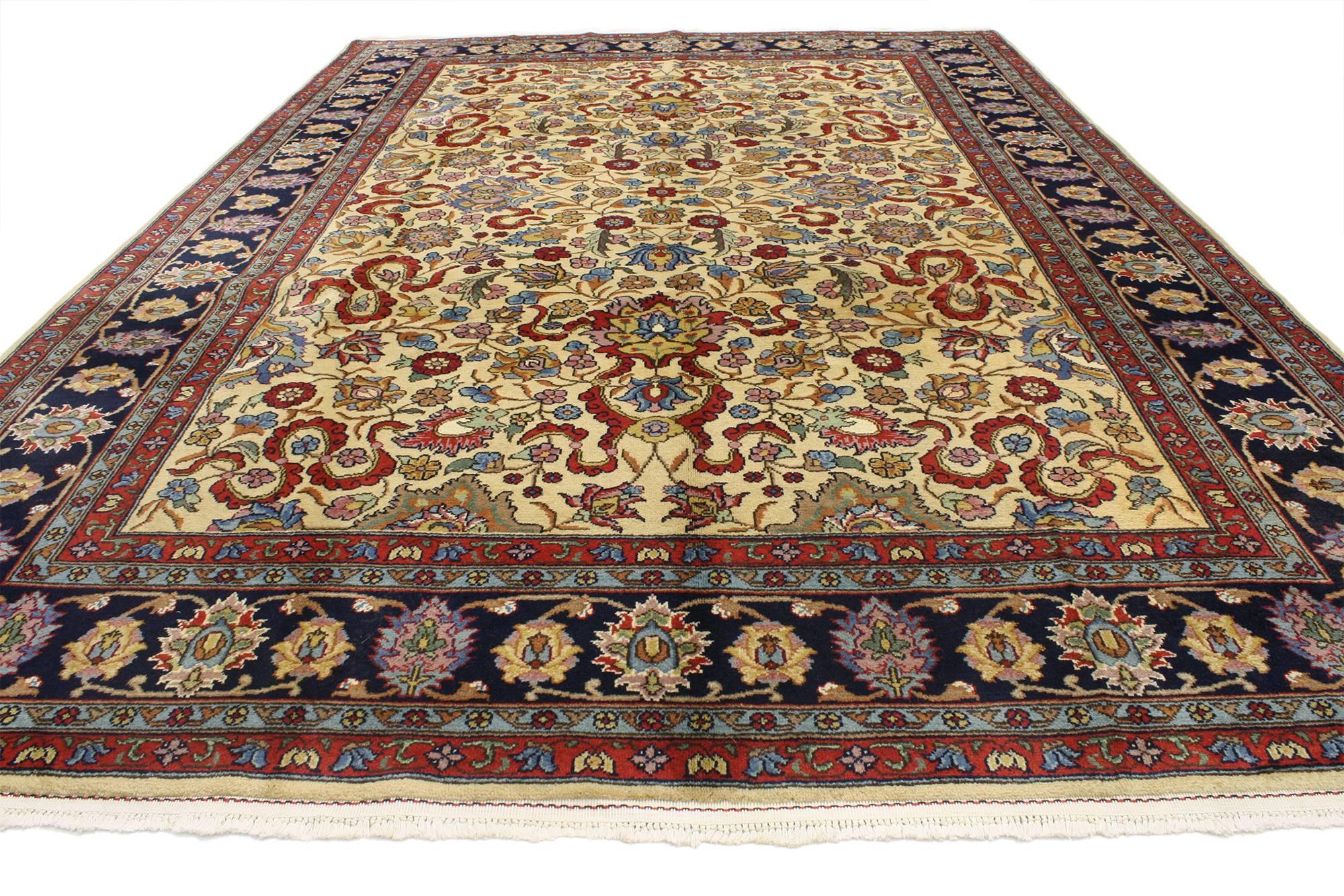 74660, vintage Romanian area rug with Cloudband design. This hand-knotted wool vintage Romanian area rug features a unique Cloudband design in an allover pattern. Elegant and Asian-inspired, the appeal of this vintage Romanian rug is in the details.