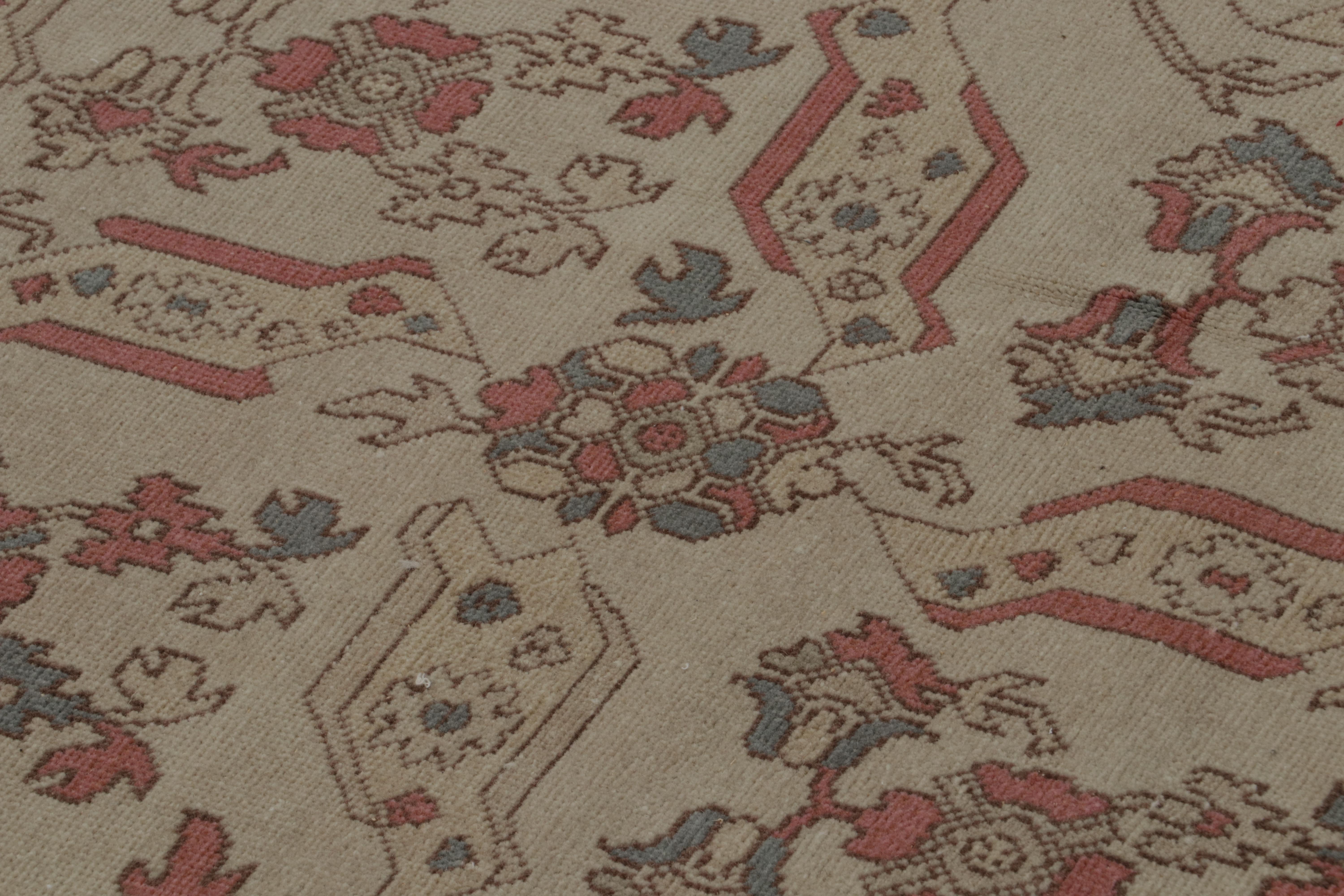 Rumänischer Vintage-Teppich in Beige mit geometrischen Blumenmustern, von Rug & Kilim im Angebot 2