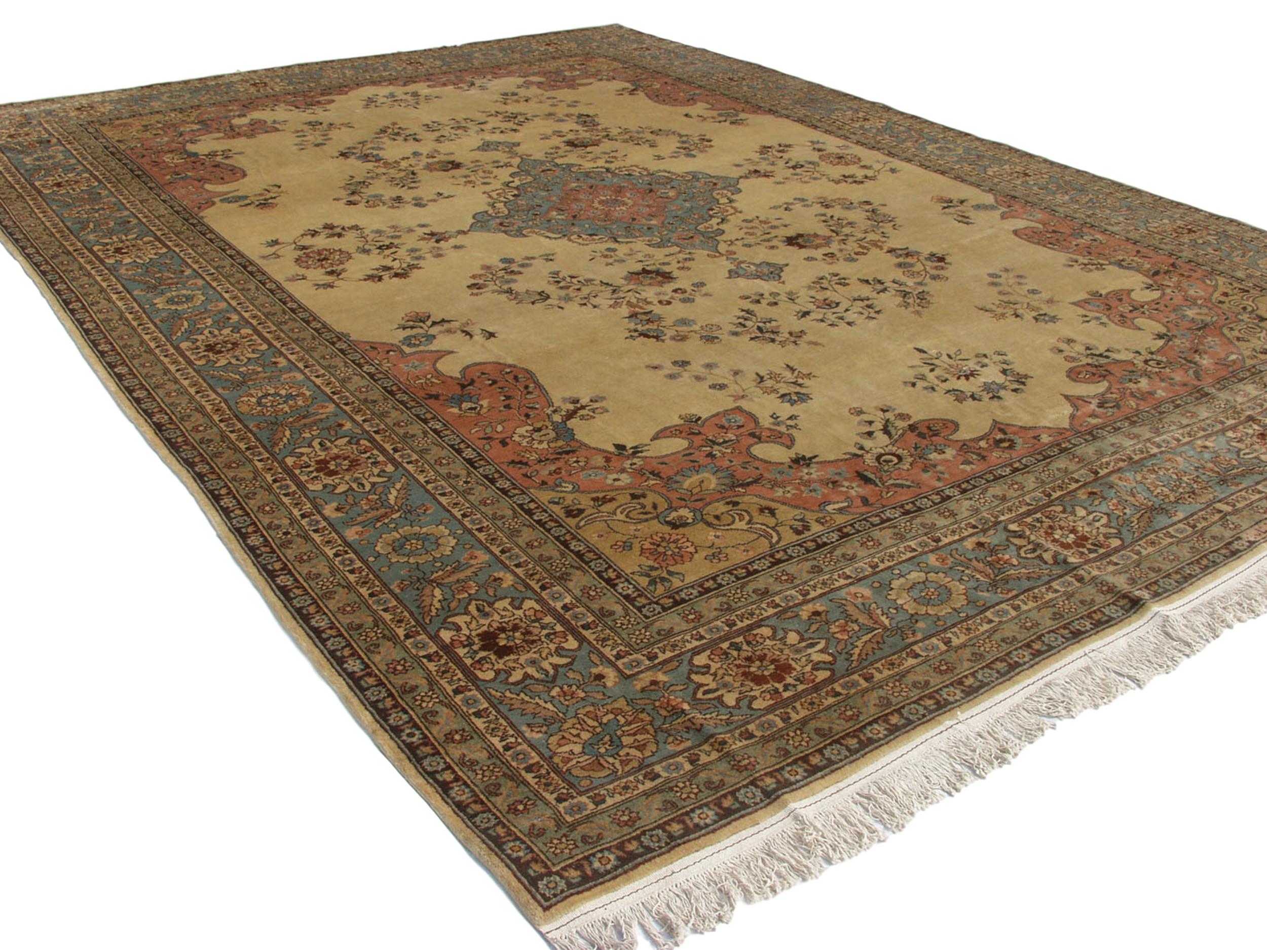 Vintage Romanian Tabriz Design Carpet  For Sale 5