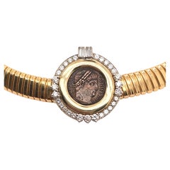 Collier Tubogas vintage en or 18 carats avec pièce de monnaie ancienne en diamants, Rome, Italie