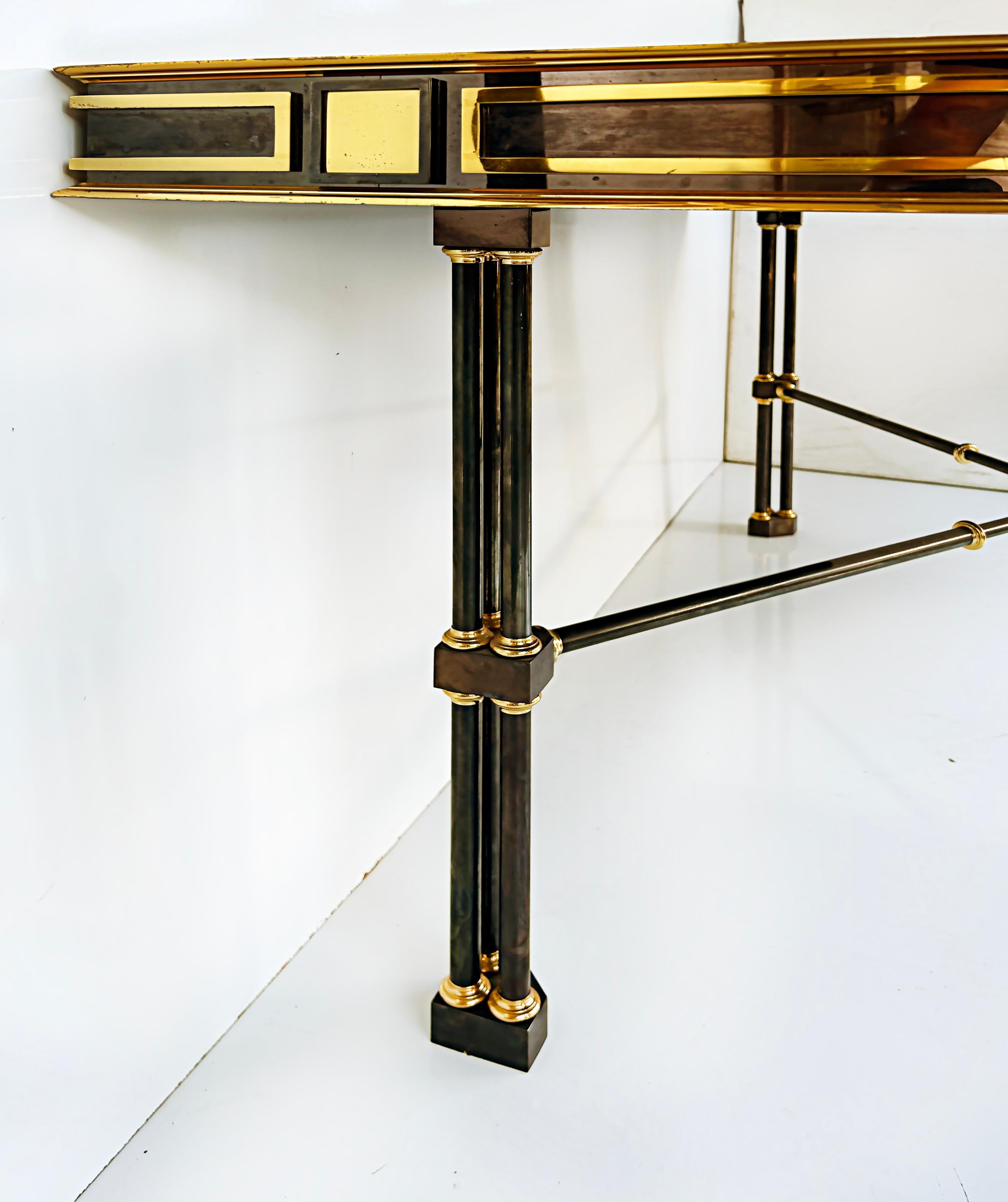 Moderne Ron Seff - Table vintage imposante en métal bronze et laiton des années 1980 en vente
