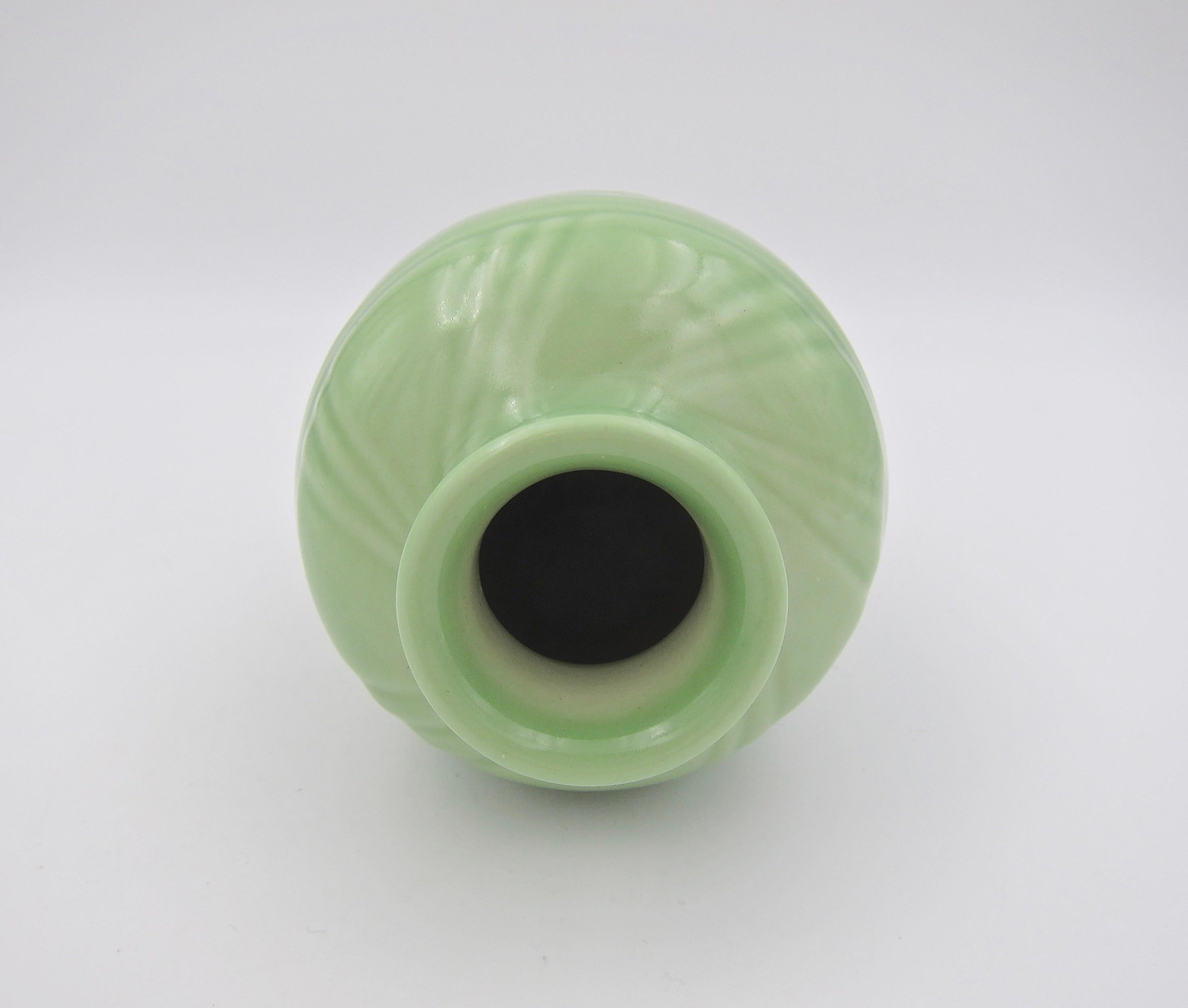 Vintage Rookwood Pottery Vase with Glossy Green Glaze, 1935 In Good Condition In Los Angeles, CA