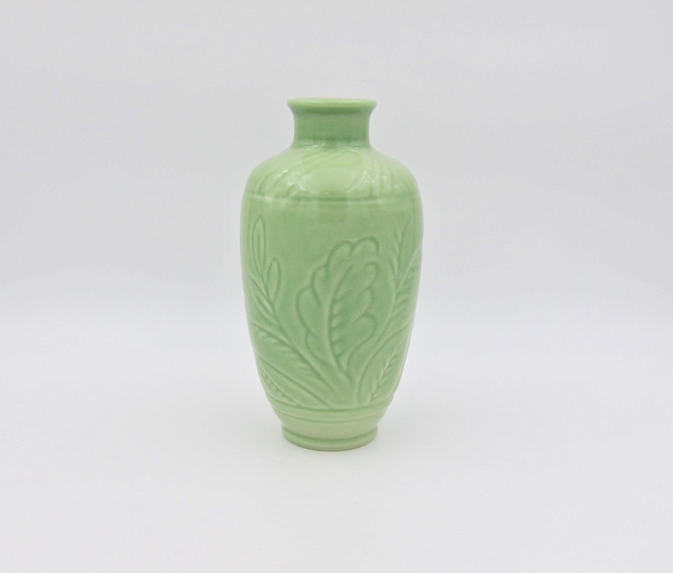 Ceramic Vintage Rookwood Pottery Vase with Glossy Green Glaze, 1935