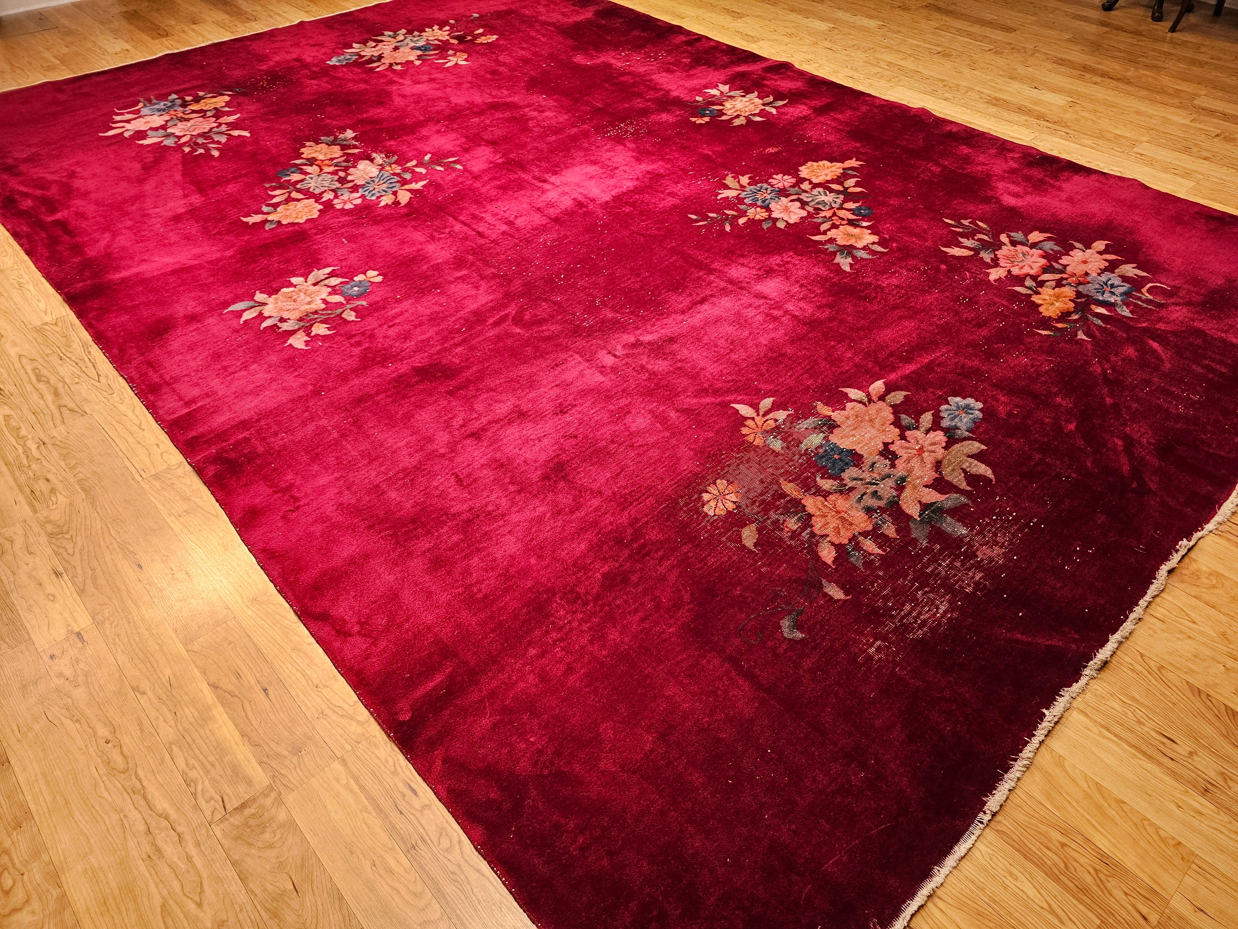 Early 20th Century Chinese Art Deco Rug in All-Over Floral Pattern in Crimson For Sale 13