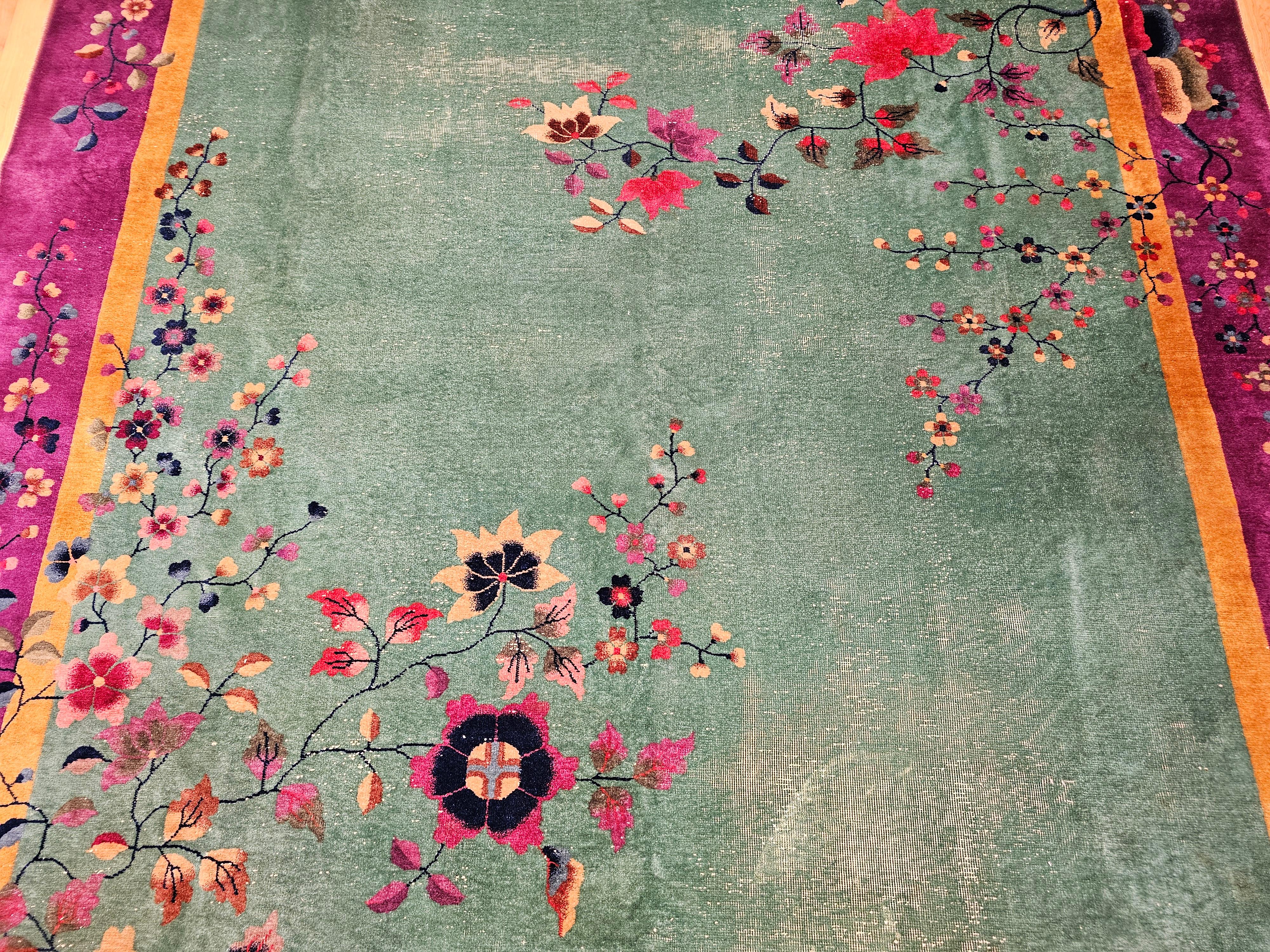 Vintage Room Size Art Deco Chinese Rug In Good Condition For Sale In Barrington, IL