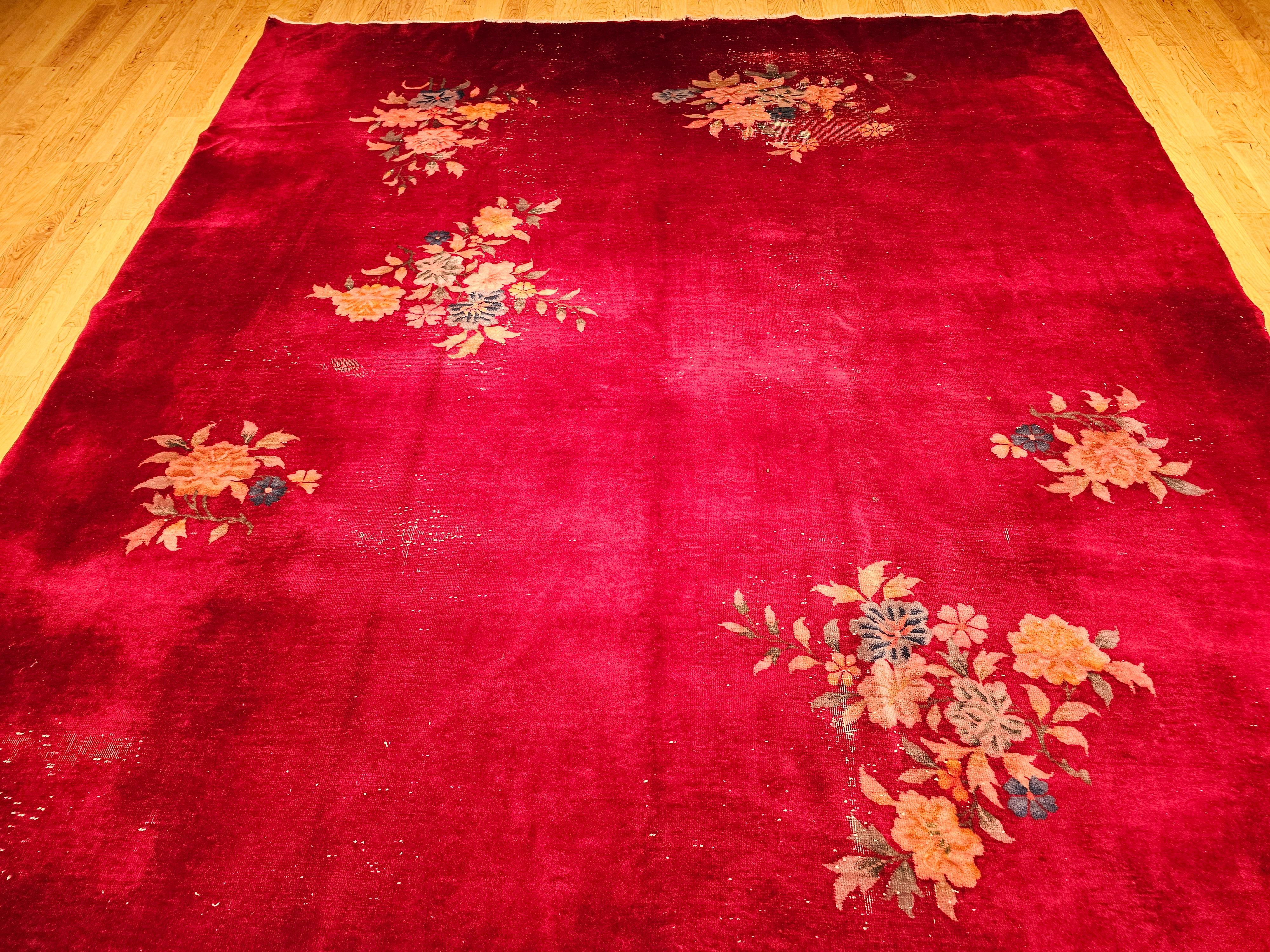 Early 20th Century Chinese Art Deco Rug in All-Over Floral Pattern in Crimson For Sale 2