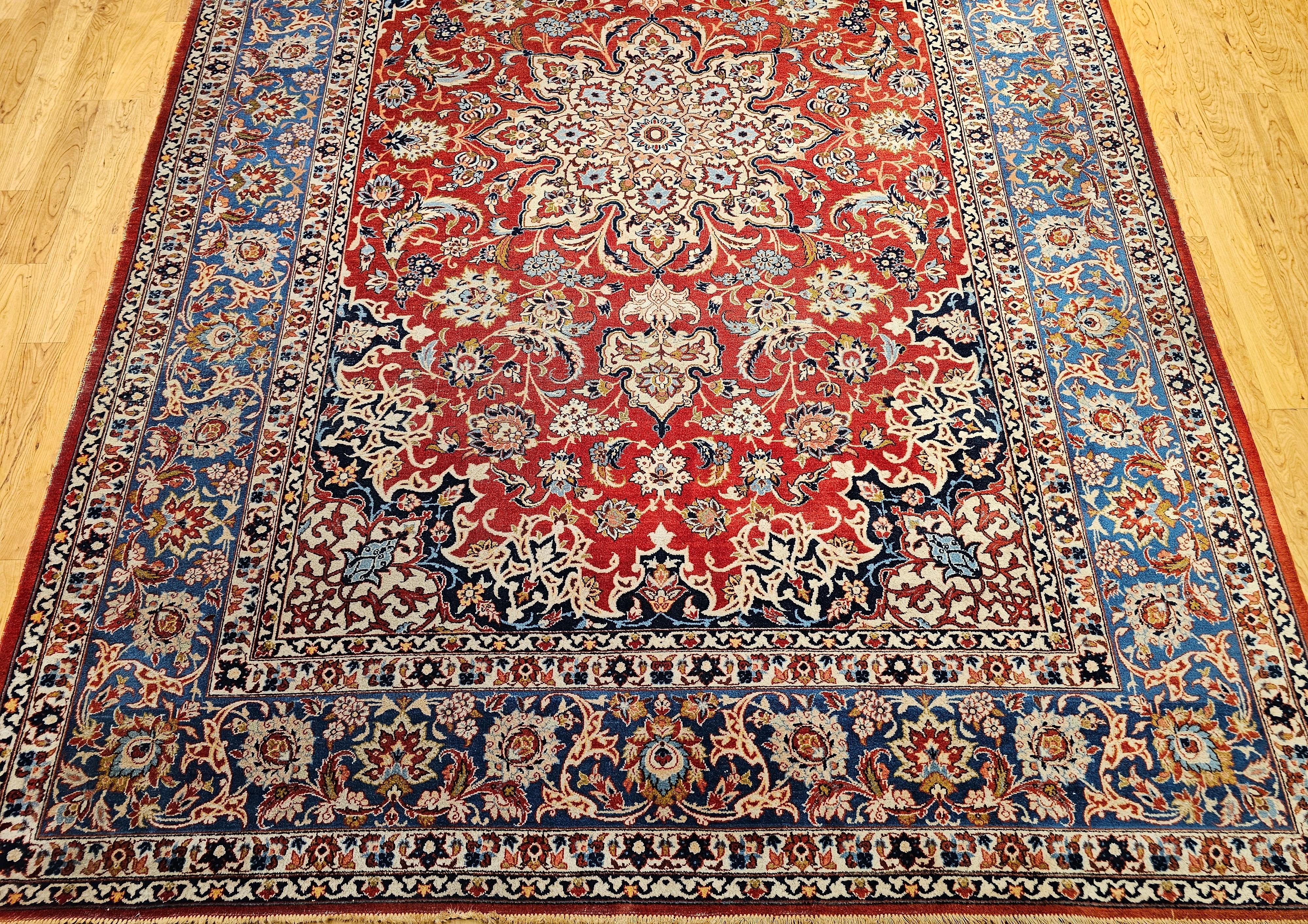 Persischer Isfahan-Teppich in Zimmergröße mit Blumenmuster in Zimmergröße (Handgeknüpft) im Angebot