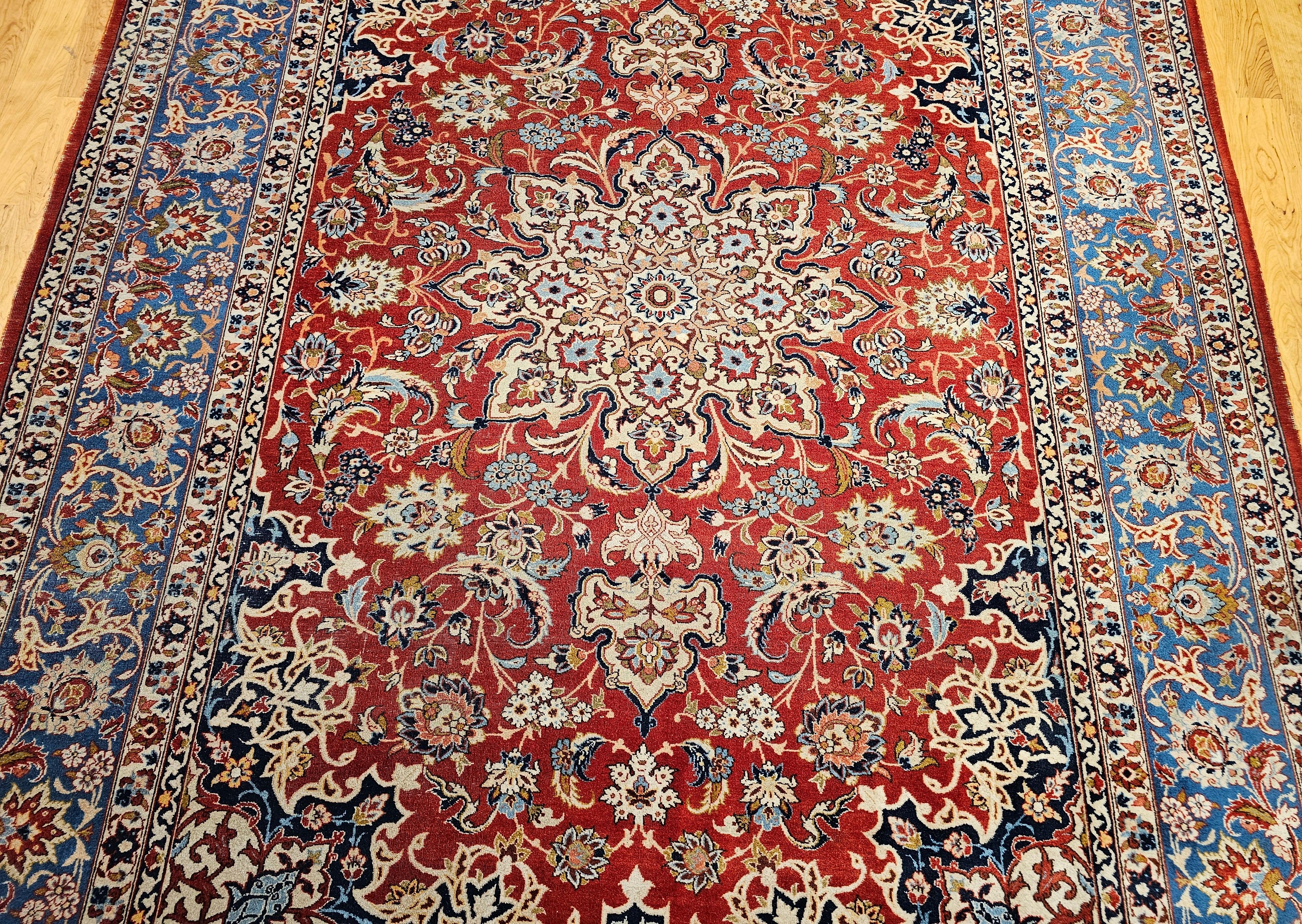 Persischer Isfahan-Teppich in Zimmergröße mit Blumenmuster in Zimmergröße im Zustand „Gut“ im Angebot in Barrington, IL